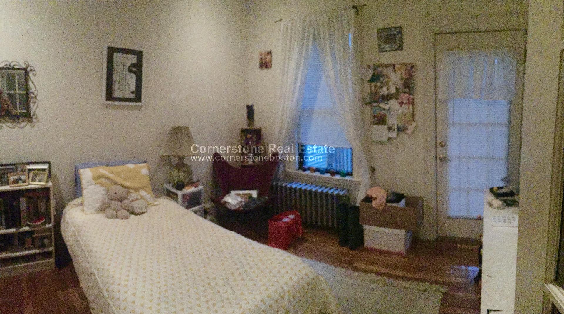3 bed, 1 bath apartment for rent at 81 Old Harbor St Unit 1, South Boston — photo 2 of 11
