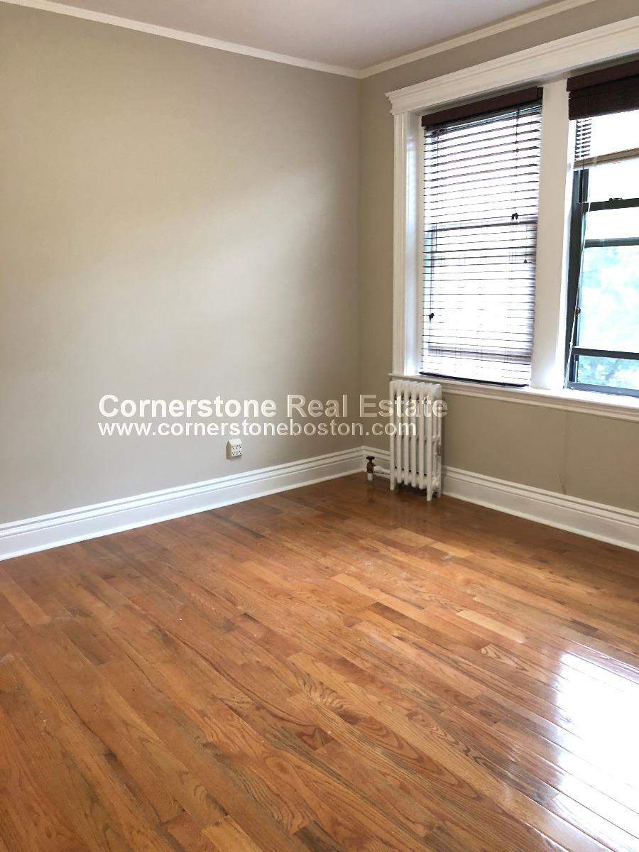 1111 Boylston St, Fenway