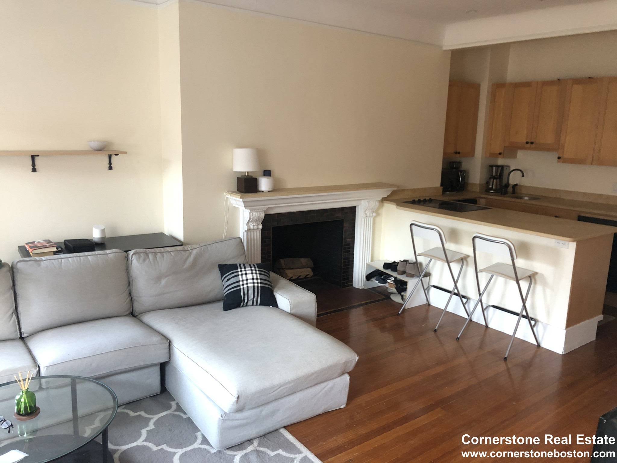 591 Beacon St, Fenway