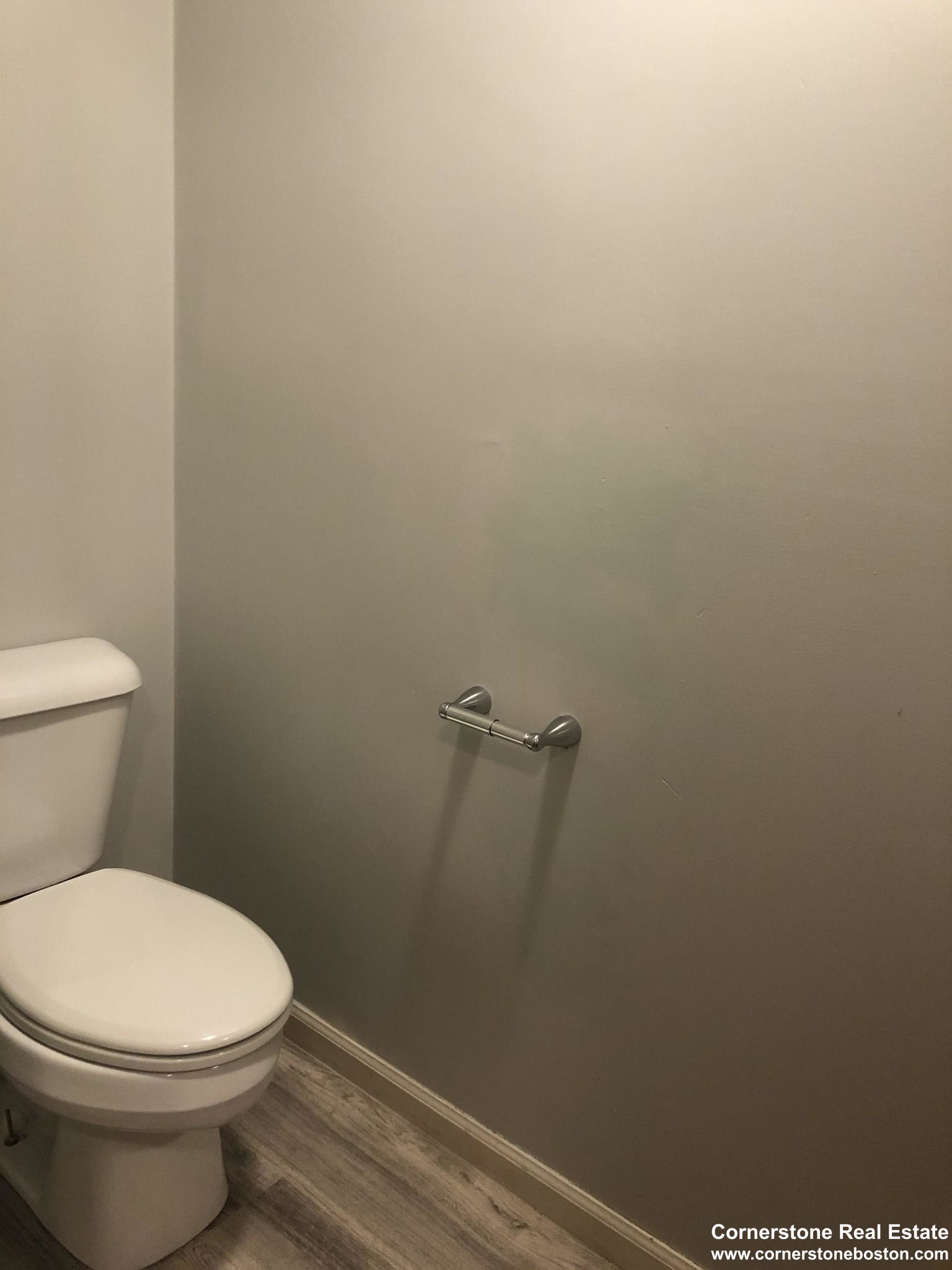 4 bed, 1.5 bath apartment for rent at 60 Hillside Unit 2, Mission Hill — photo 3 of 8