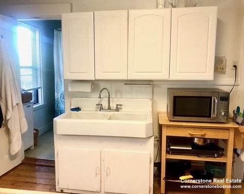 1 bed, 1 bath apartment for rent at 81 Old Harbor St Unit 2, South Boston — photo 4 of 13