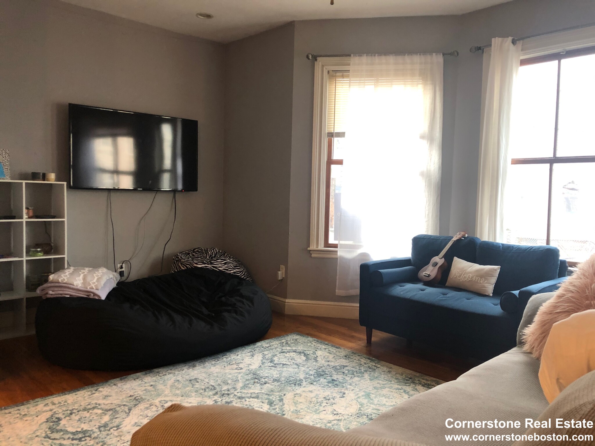 3 bed, 1 bath apartment for rent at 8 Oswald Unit 1, Mission Hill — photo 5 of 9