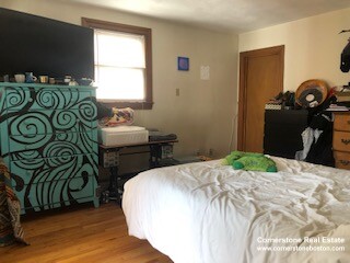 4 bed, 2 bath apartment for rent at 30 Prescott Unit 2, Somerville — photo 6 of 14
