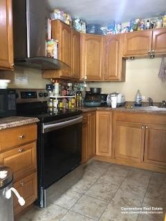 4 bed, 2 bath apartment for rent at 30 Prescott Unit 2, Somerville