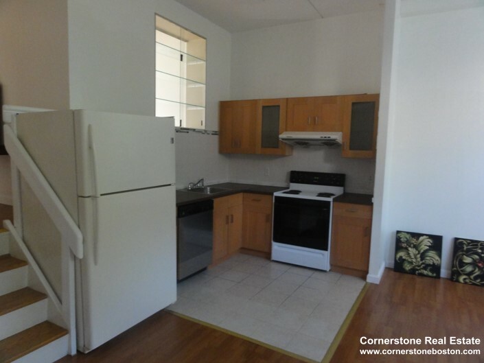 4 bed, 1.5 bath apartment for rent at 89 Lawn, Mission Hill — photo 3 of 13