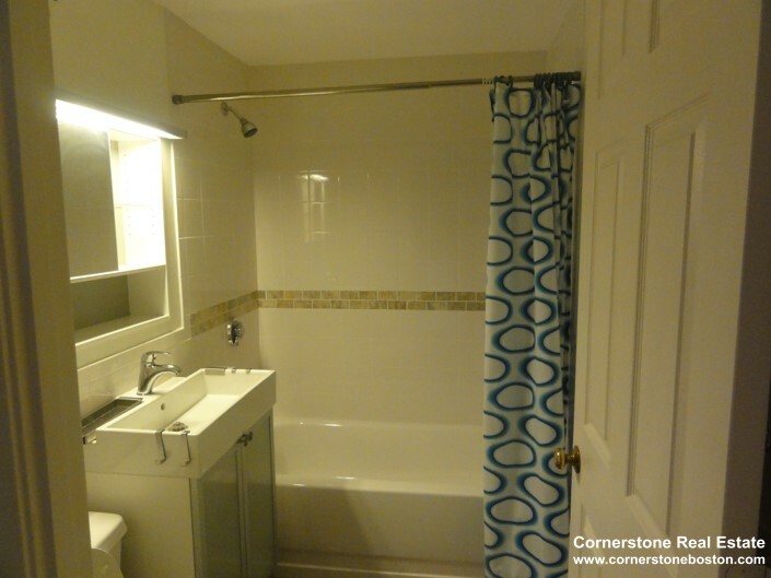 4 bed, 1.5 bath apartment for rent at 89 Lawn, Mission Hill — photo 8 of 13
