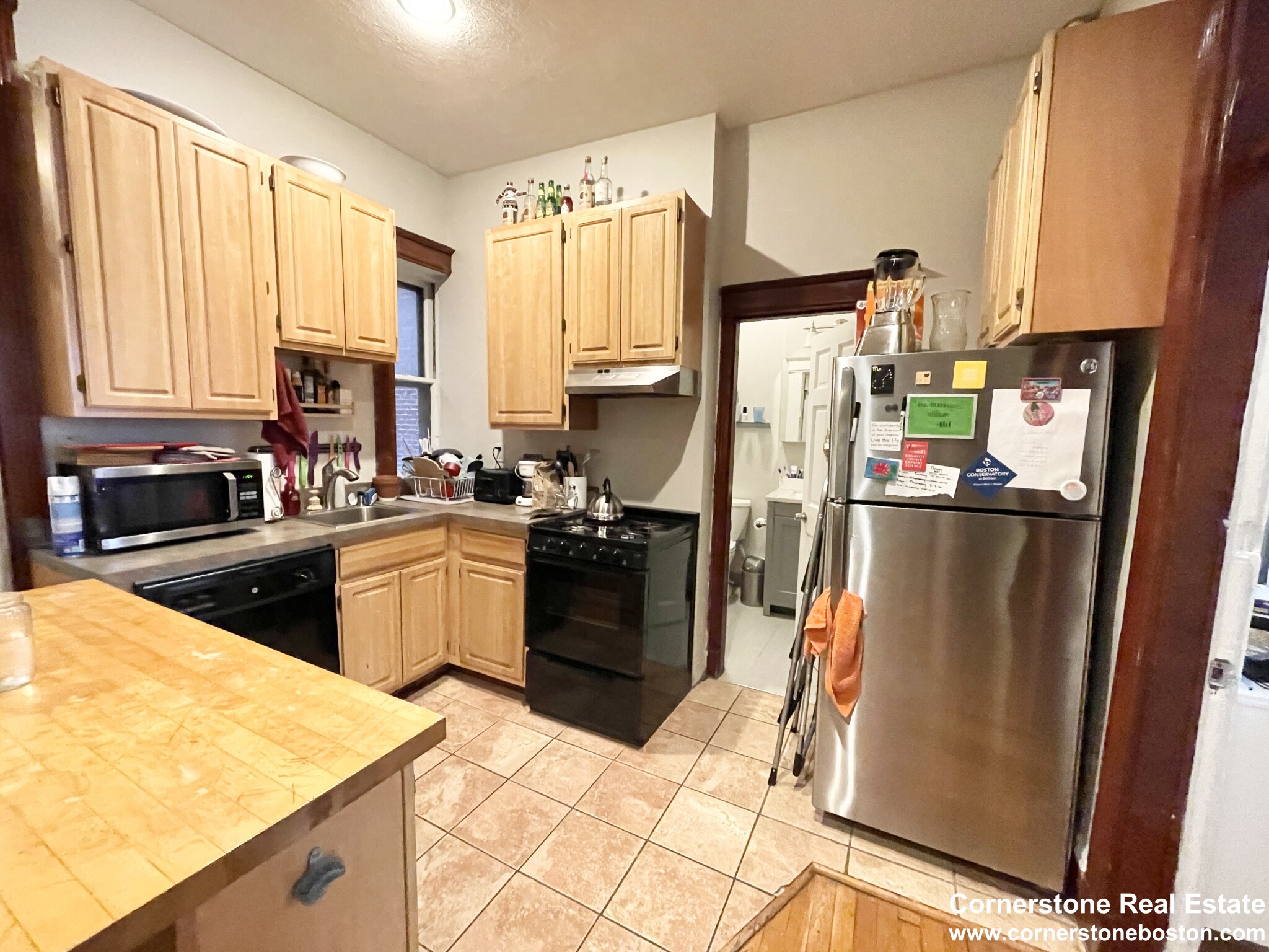 2 bed, 1 bath apartment for rent at 39 Hemenway St Unit 5, Fenway