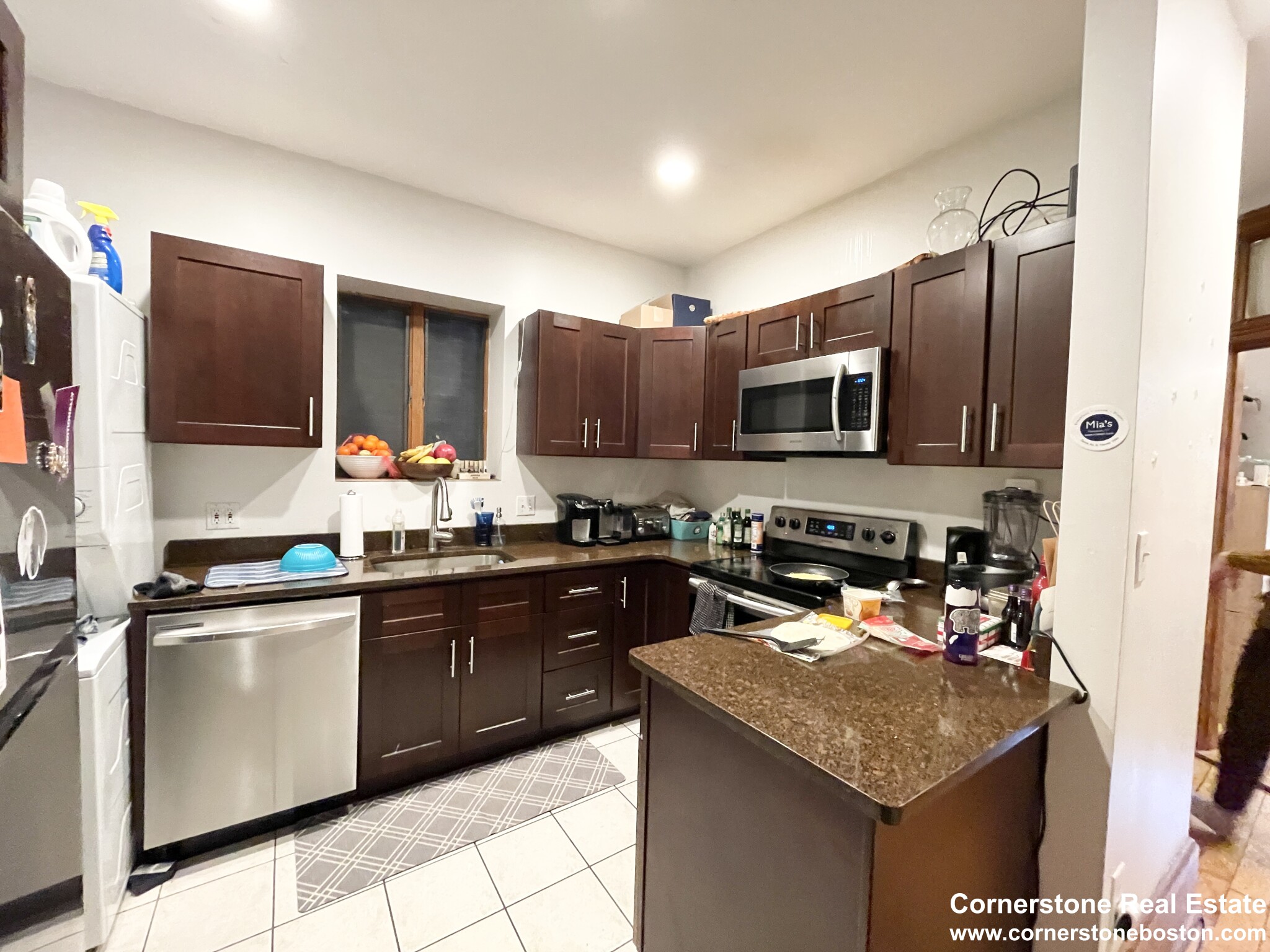 4 bed, 1 bath apartment for rent at 616 Columbus Ave Unit 4, South End — photo 6 of 17