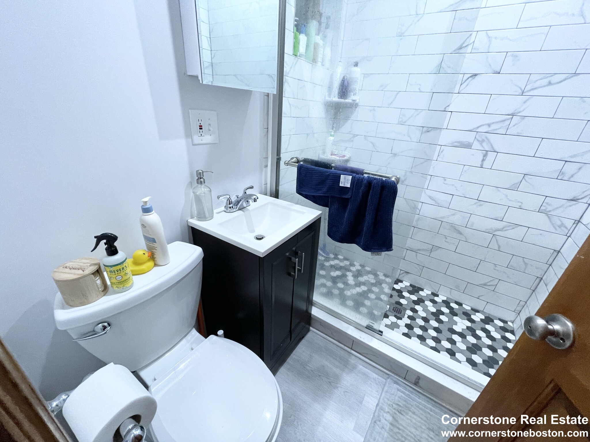 4 bed, 1 bath apartment for rent at 616 Columbus Ave Unit 4, South End — photo 11 of 17