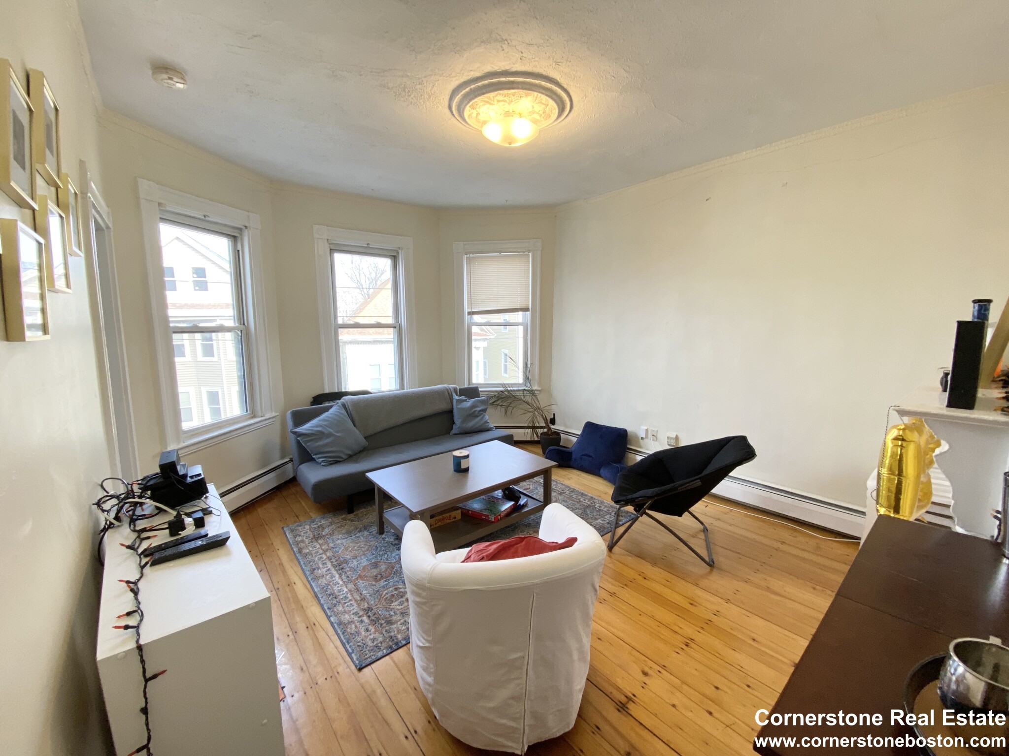 4 bed, 1 bath apartment for rent at 55 Calumet St Unit 3, Mission Hill
