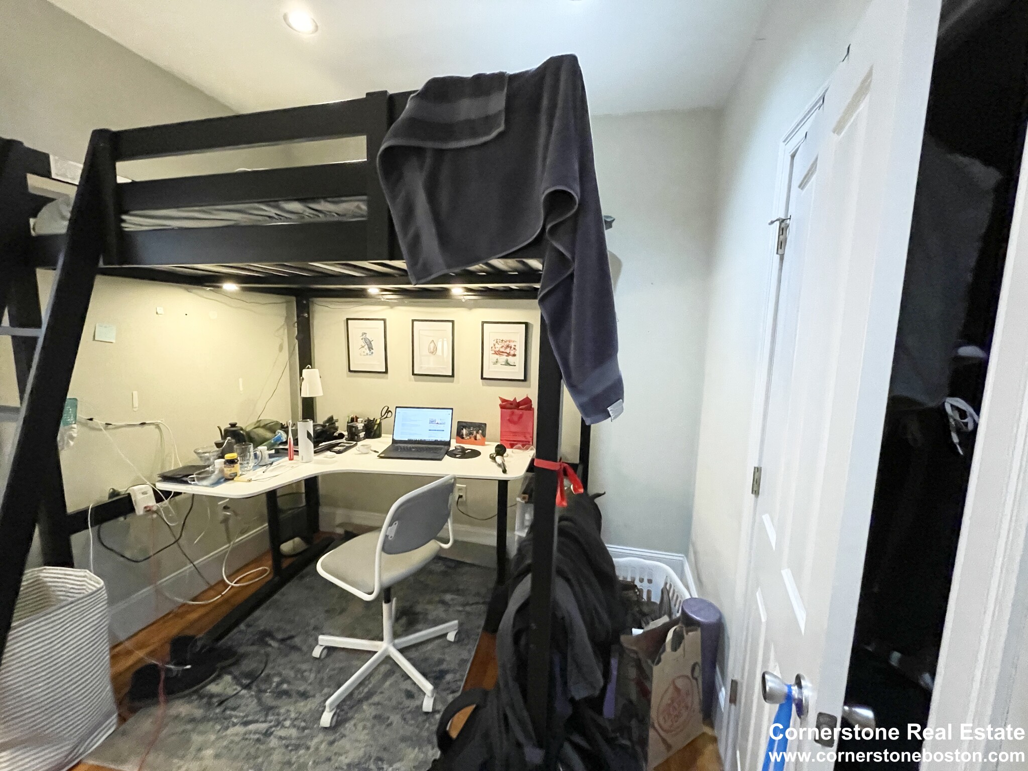 5 bed, 2 bath apartment for rent at 148 Hillside Unit 2, Mission Hill — photo 17 of 18
