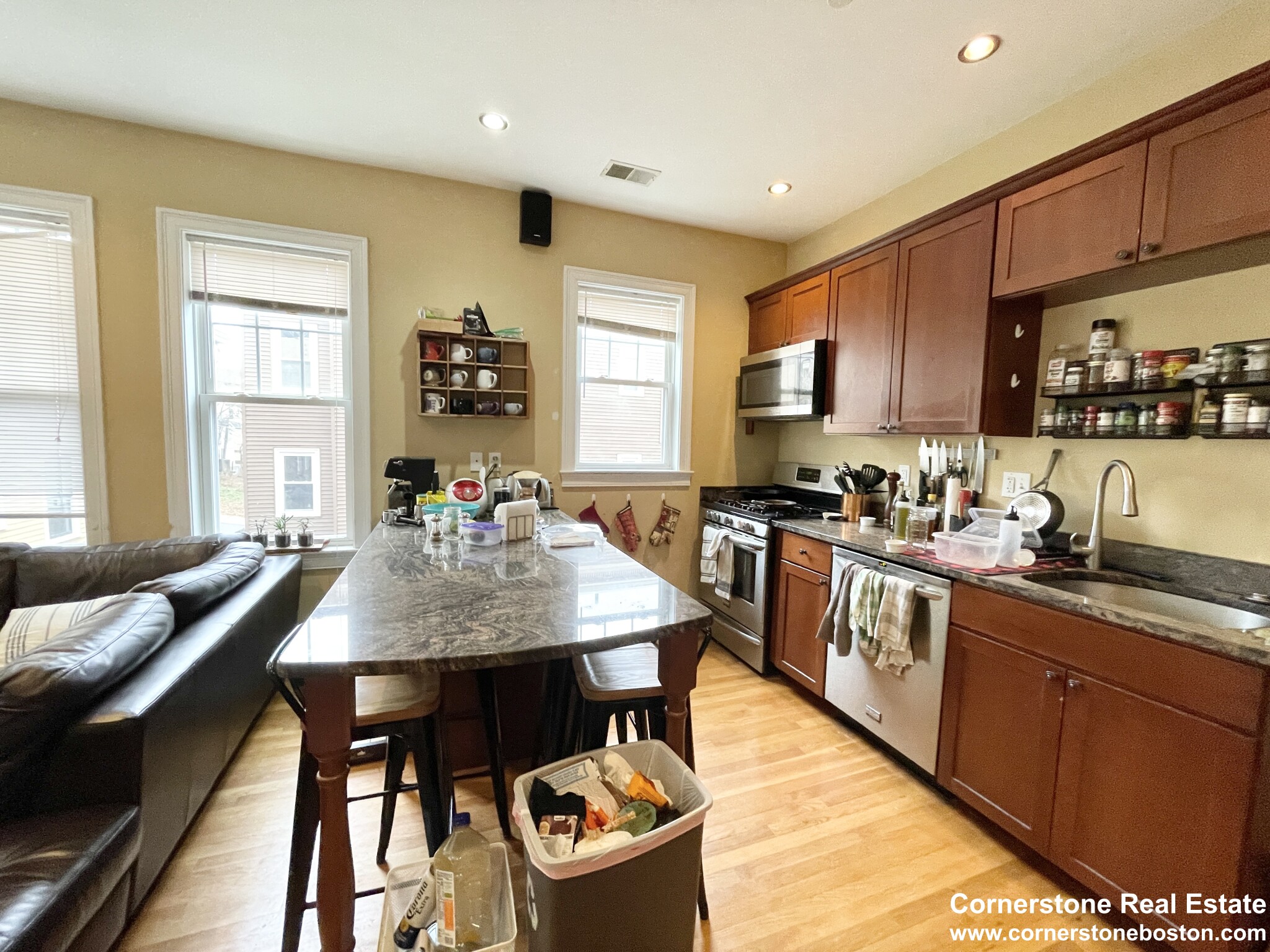 5 bed, 2 bath apartment for rent at 148 Hillside Unit 2, Mission Hill — photo 18 of 18