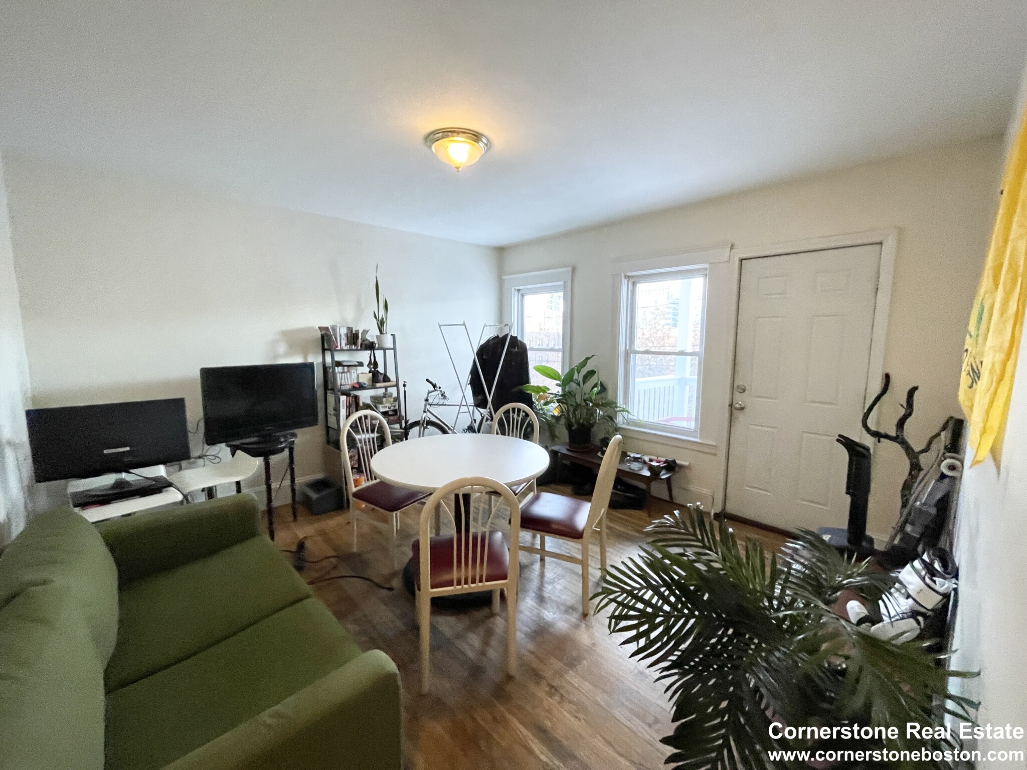 4 bed, 1.5 bath apartment for rent at 24-26 Stockwell Unit 1, Mission Hill — photo 5 of 14