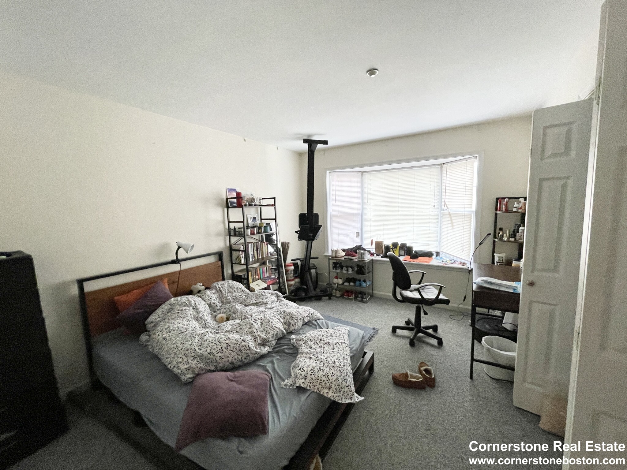 4 bed, 1.5 bath apartment for rent at 60 Hillside Unit 1, Mission Hill — photo 3 of 14