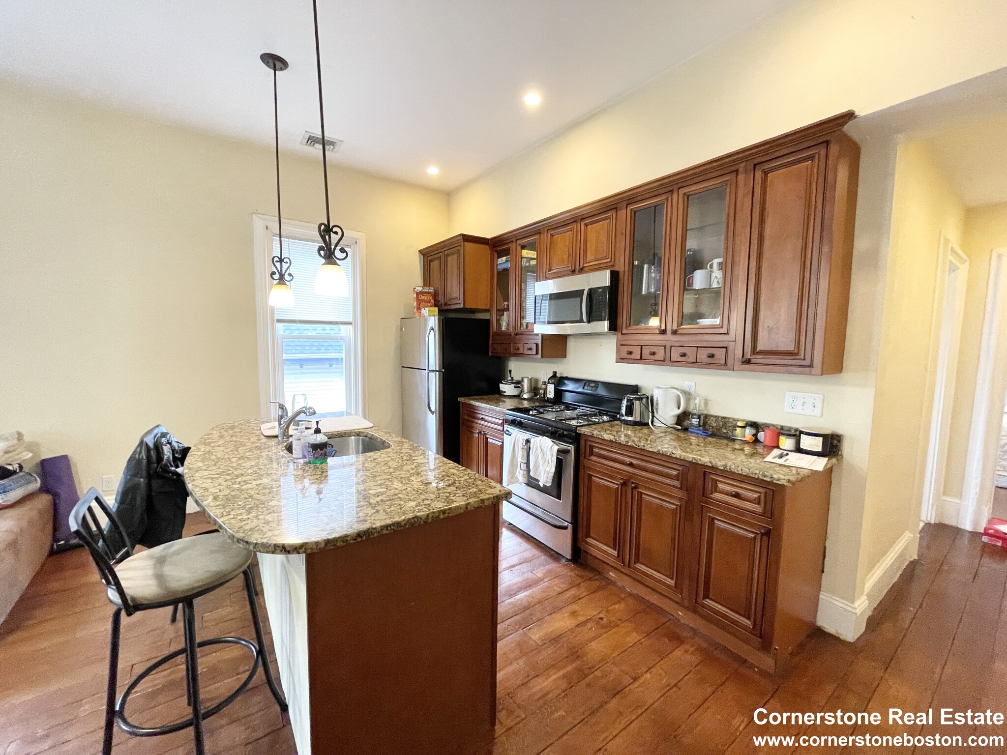 2 bed, 1 bath apartment for rent at 135 Hillside St Unit 3, Mission Hill