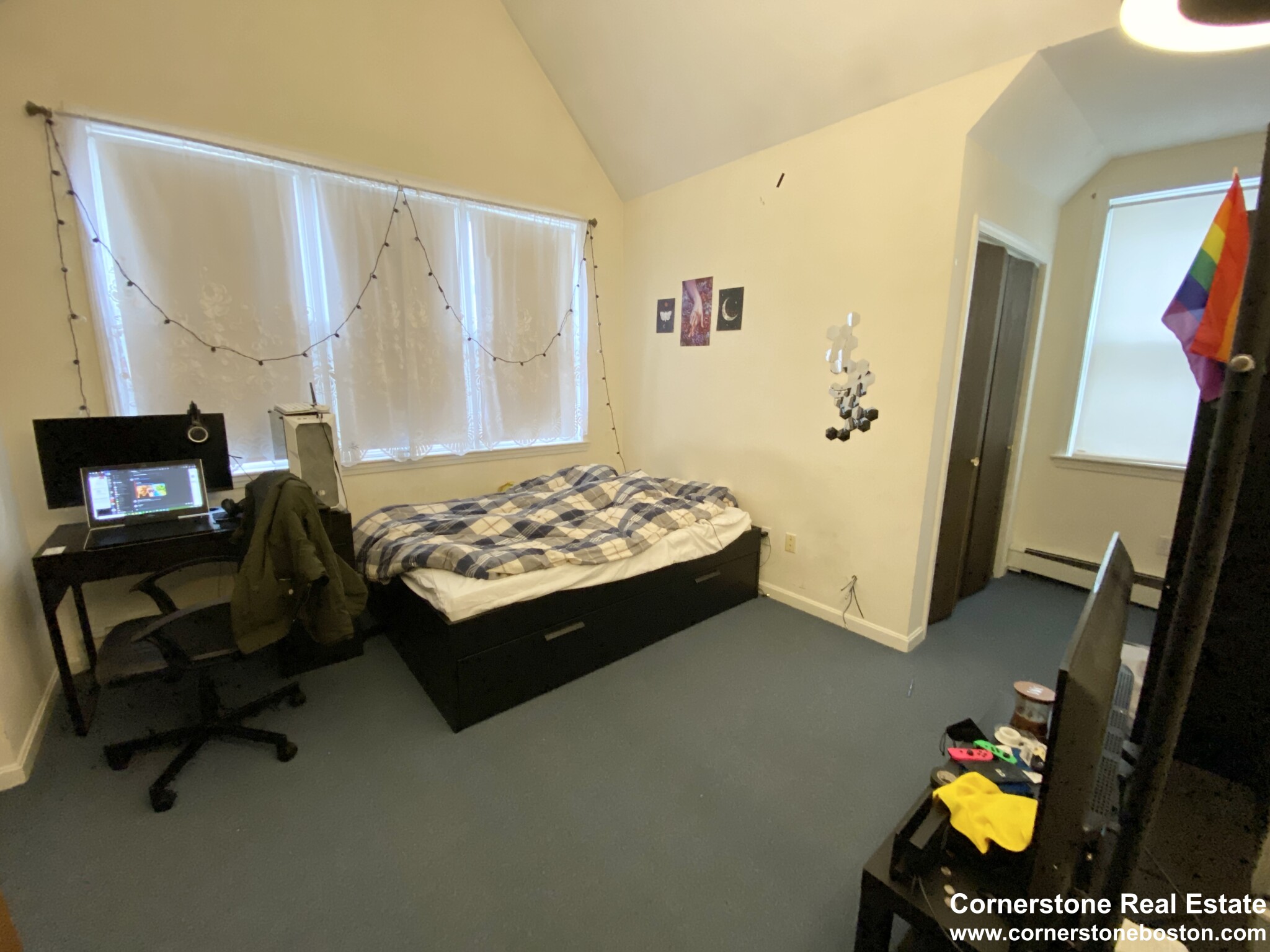 4 bed, 2 bath apartment for rent at 48 Hillside Unit 4, Mission Hill — photo 6 of 24