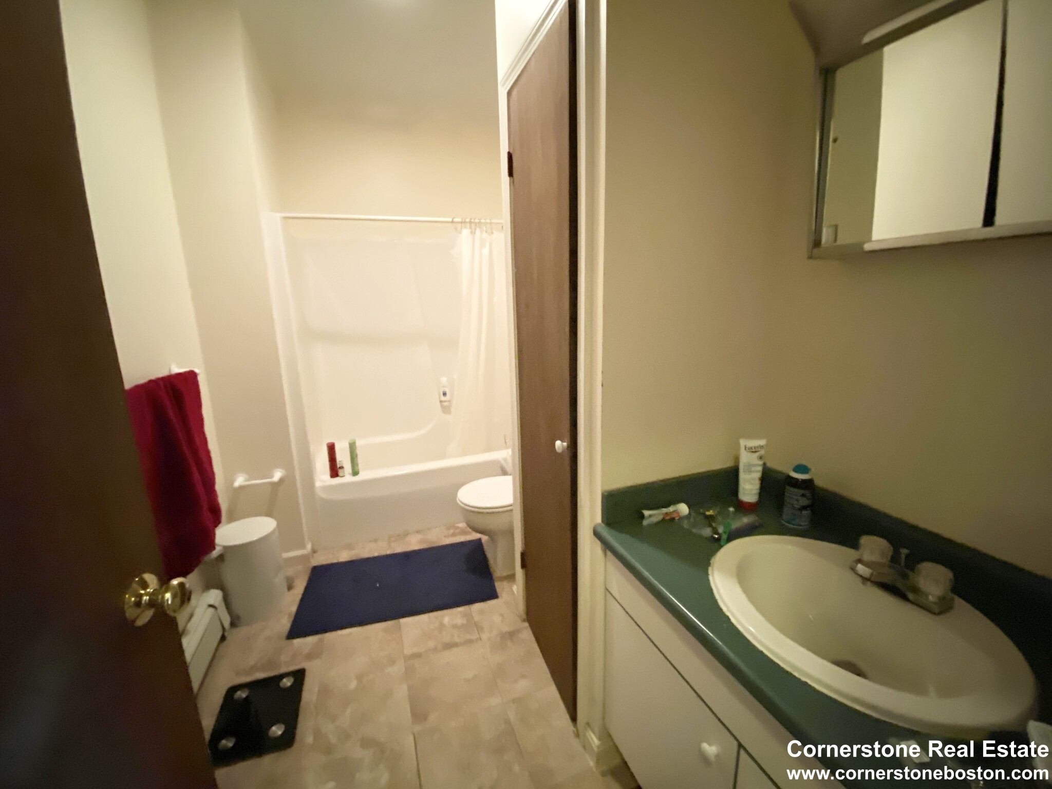 4 bed, 2 bath apartment for rent at 48 Hillside Unit 4, Mission Hill — photo 12 of 24