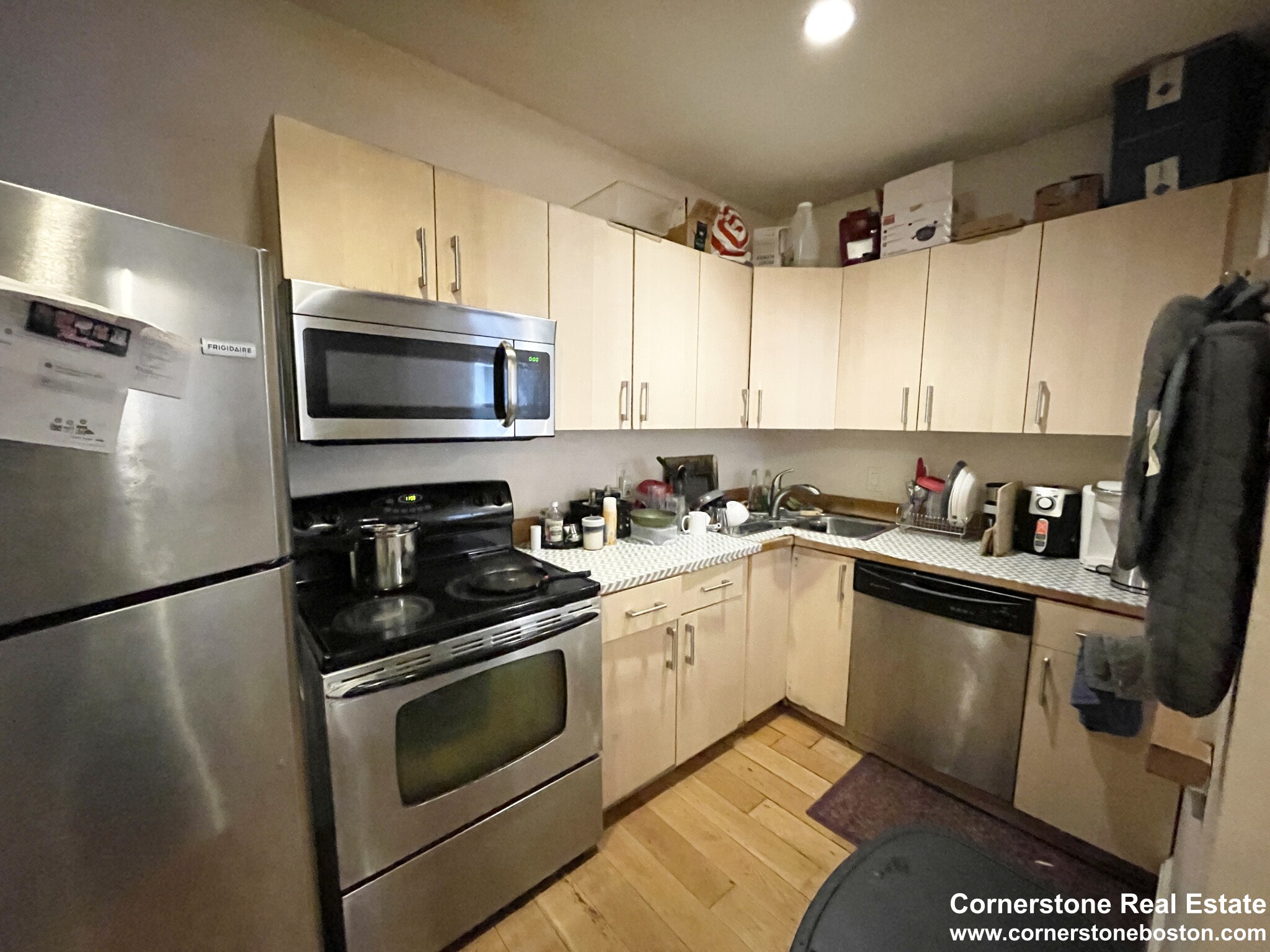 4 bed, 1 bath apartment for rent at 863 Huntington Ave Unit 2, Mission Hill — photo 8 of 16