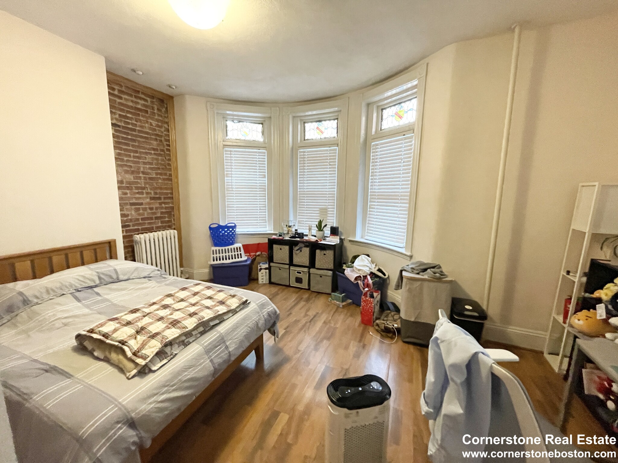 3 bed, 1 bath apartment for rent at 863 Huntington Ave Unit 1, Mission Hill — photo 3 of 16