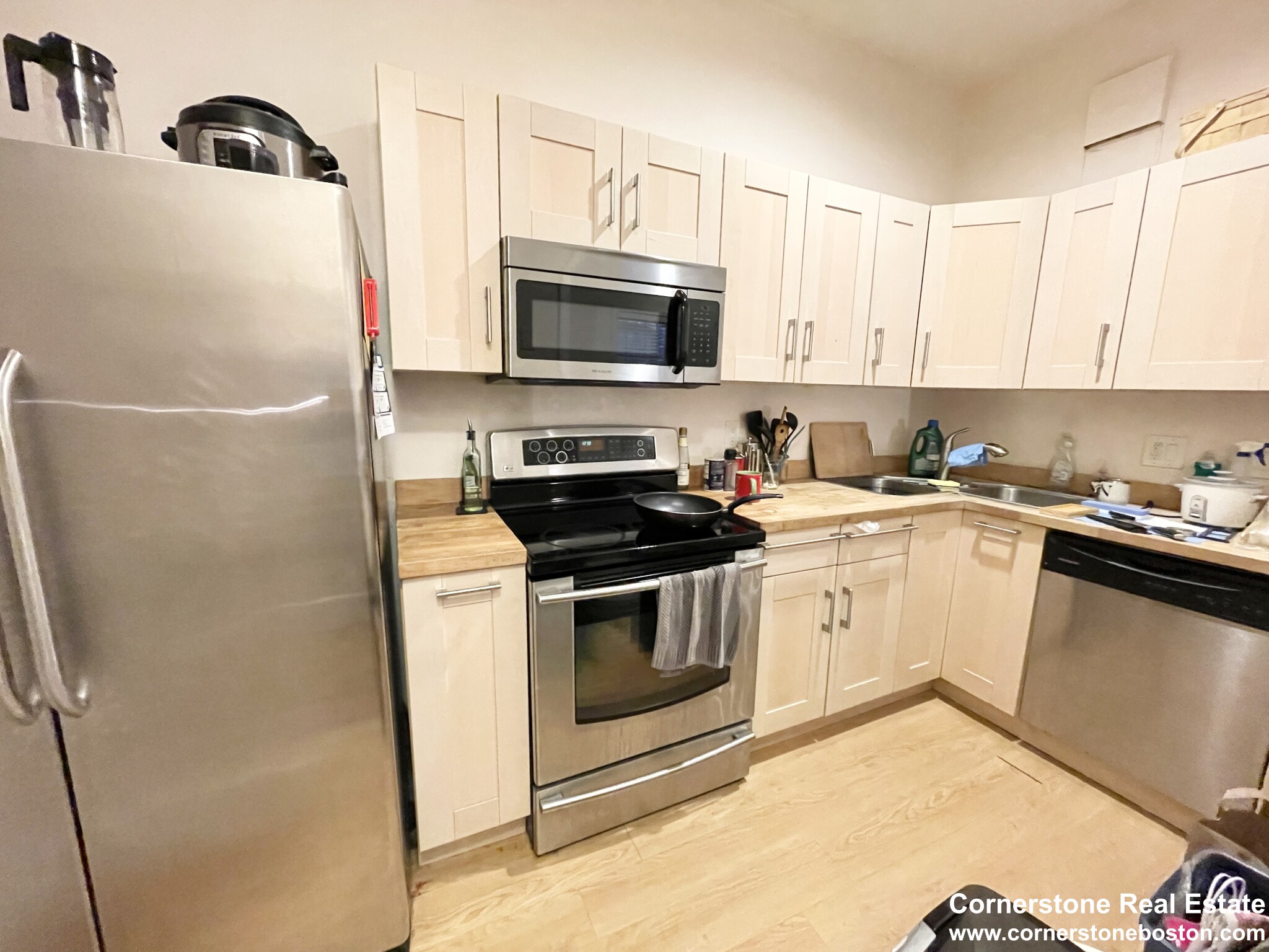 3 bed, 1 bath apartment for rent at 863 Huntington Ave Unit 1, Mission Hill — photo 15 of 16