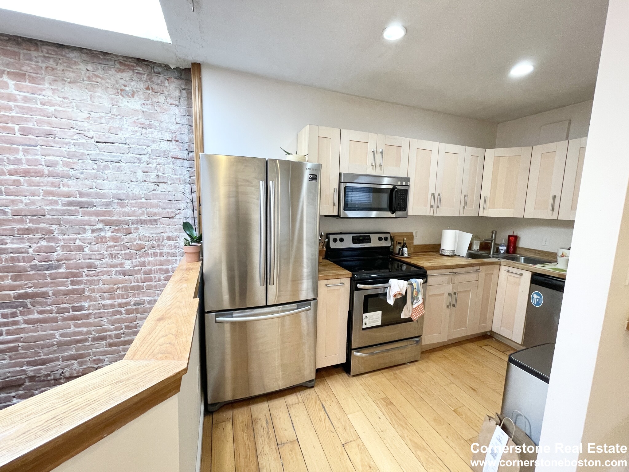 863 Huntington Ave, Mission Hill