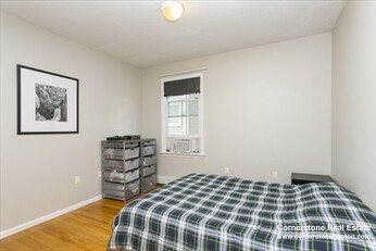 14 Haverford St, Jamaica Plain