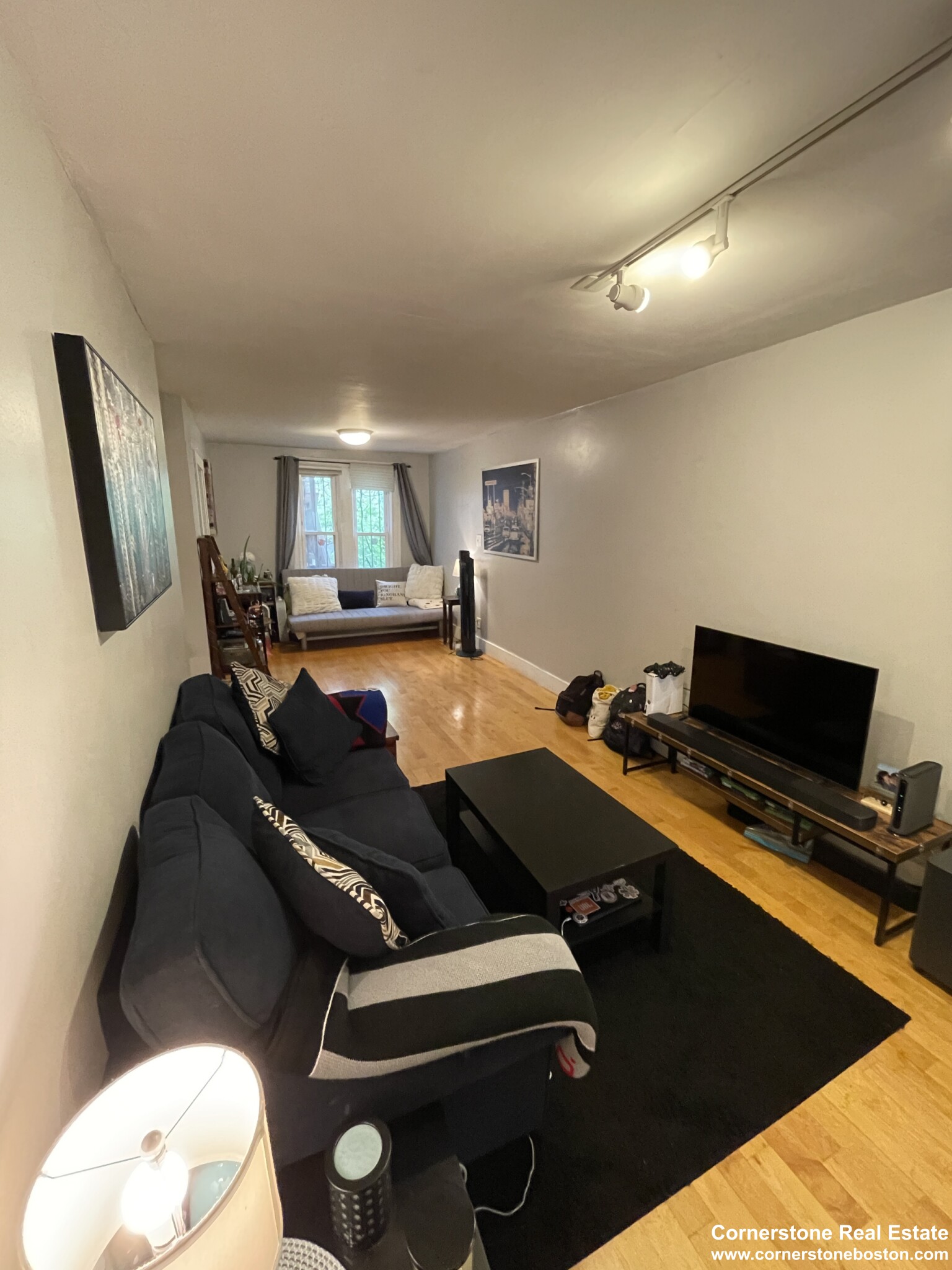 12 Chesterton St, Roxbury