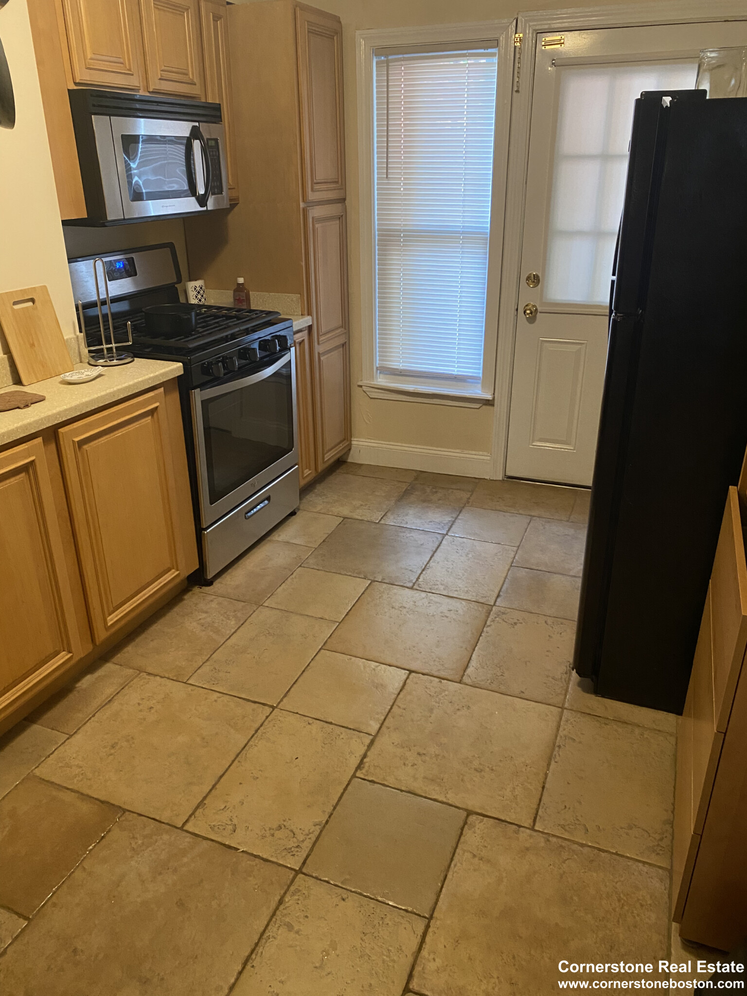 10 Chesterton St, Roxbury