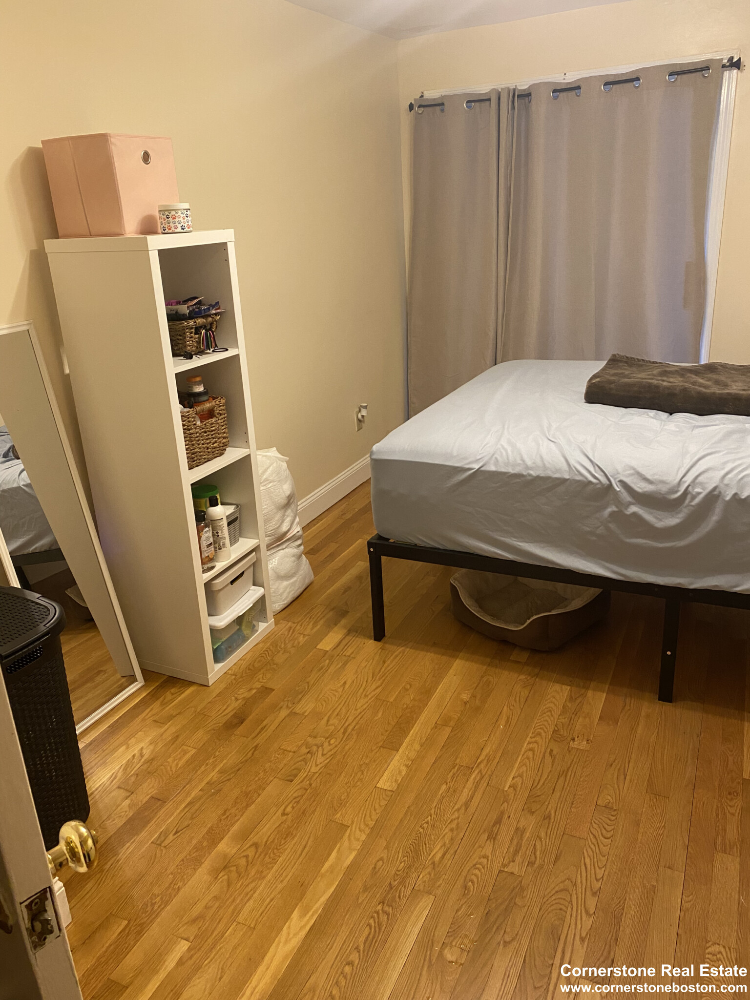 10 Chesterton St, Roxbury