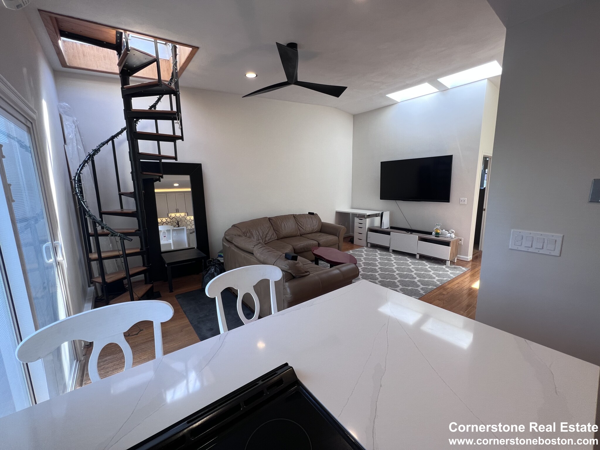 608 Dorchester Ave, South Boston