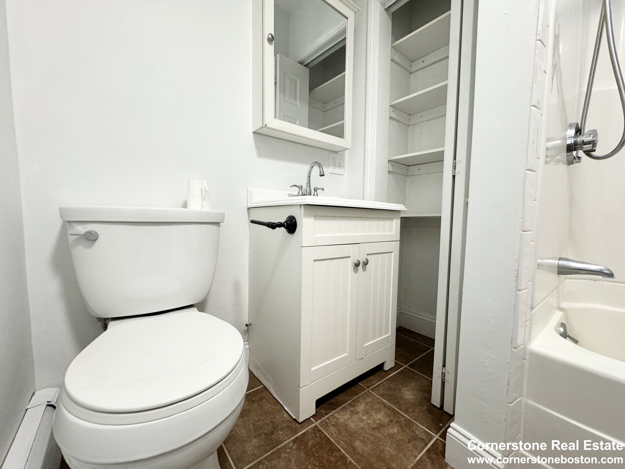 Photos of apartment on Willow St.,Cambridge MA 02141