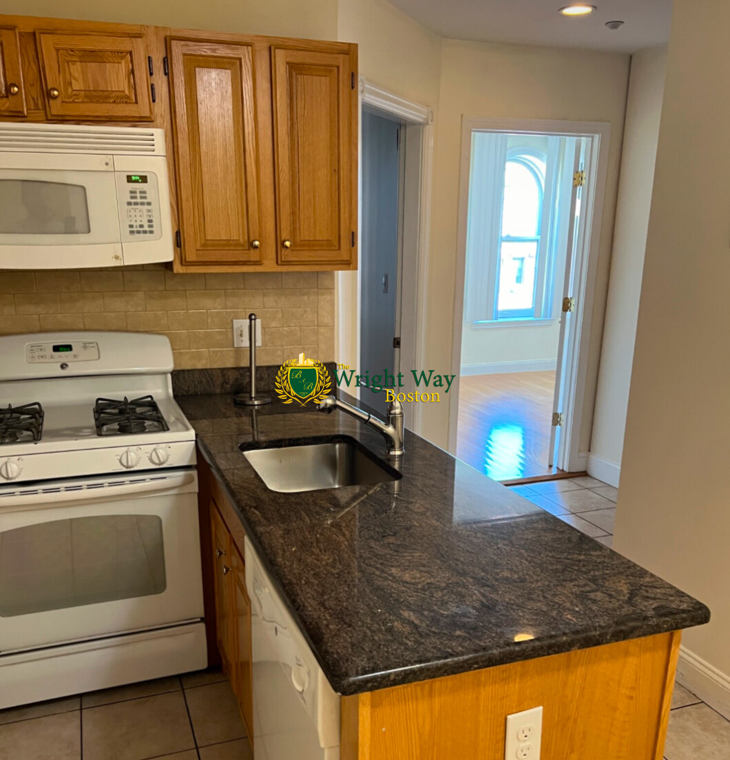 90 Westland Ave., Boston, MA - 4,200 USD/ month