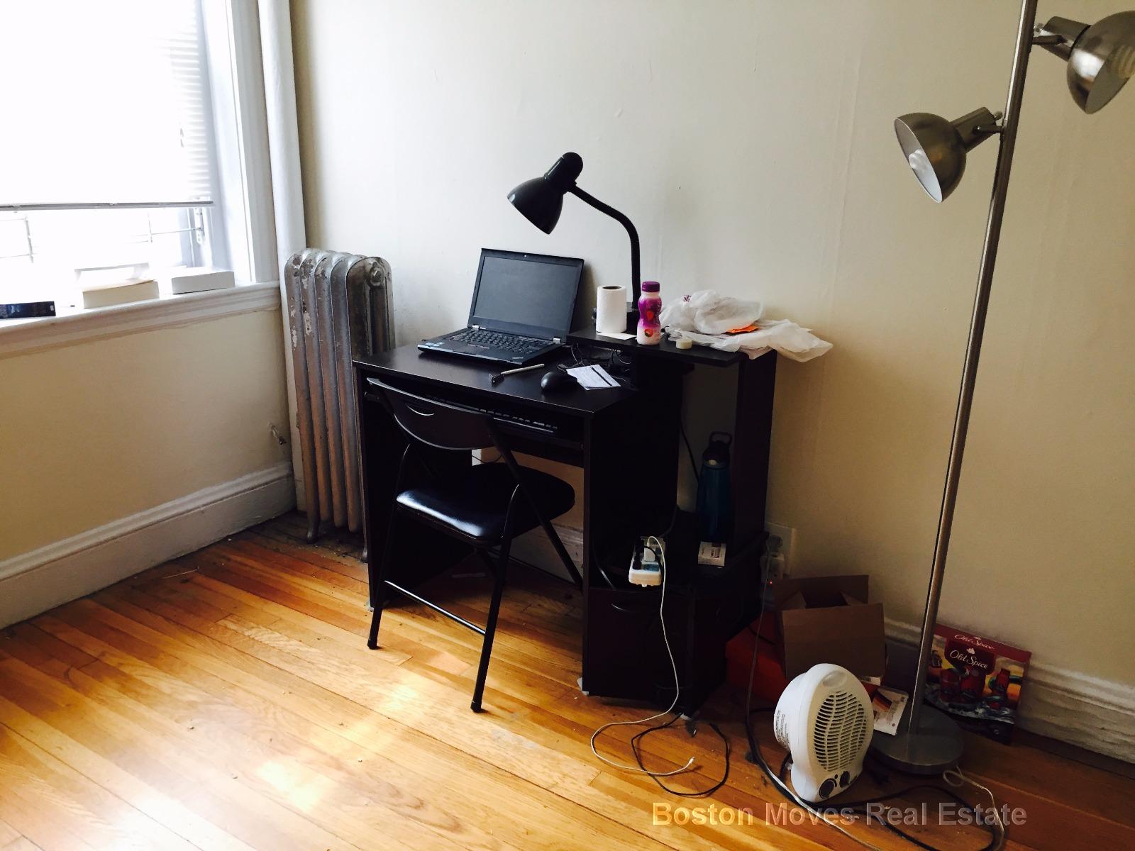 5 Barrows St, Allston