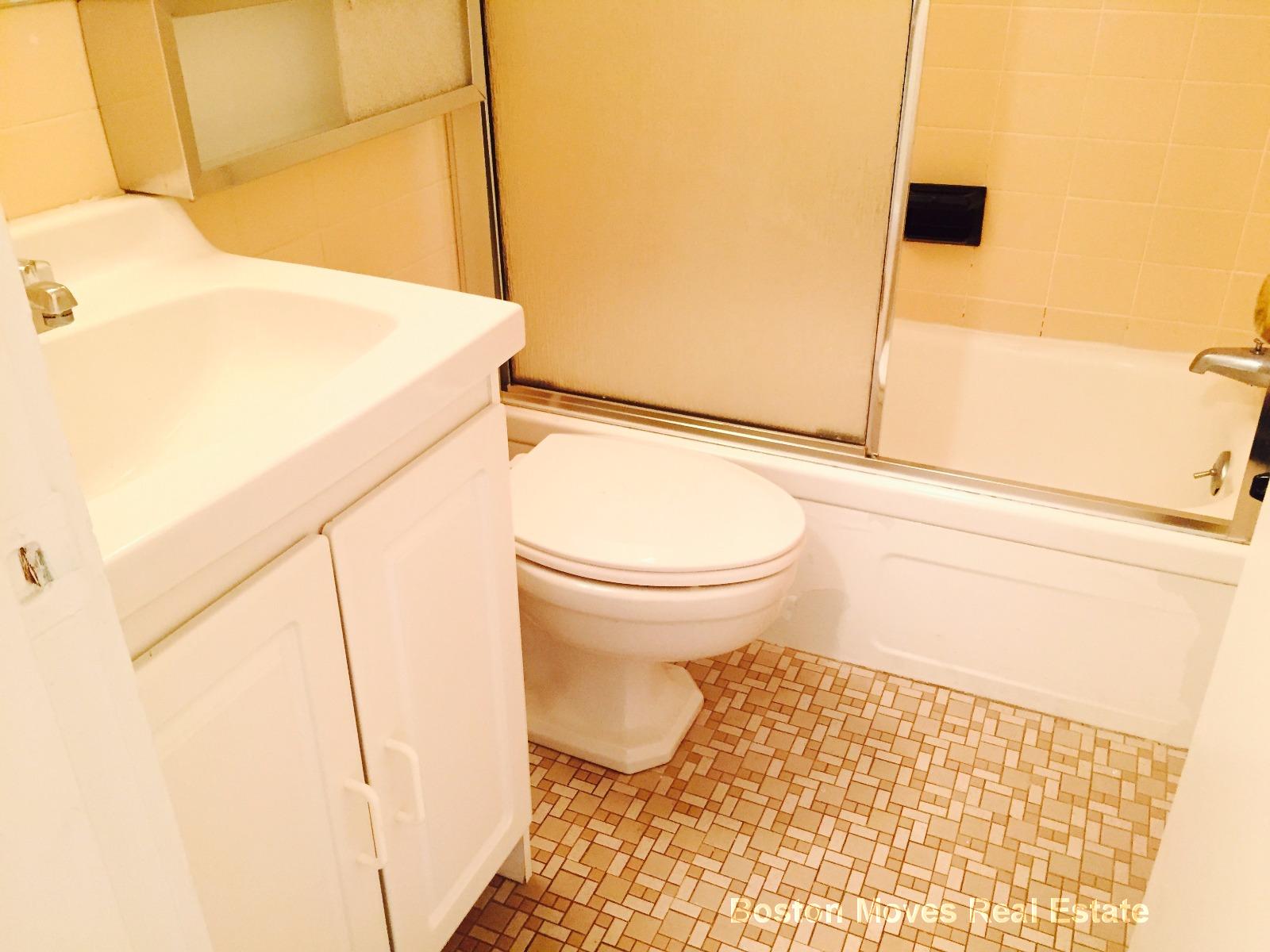 62 Boylston St, Back Bay