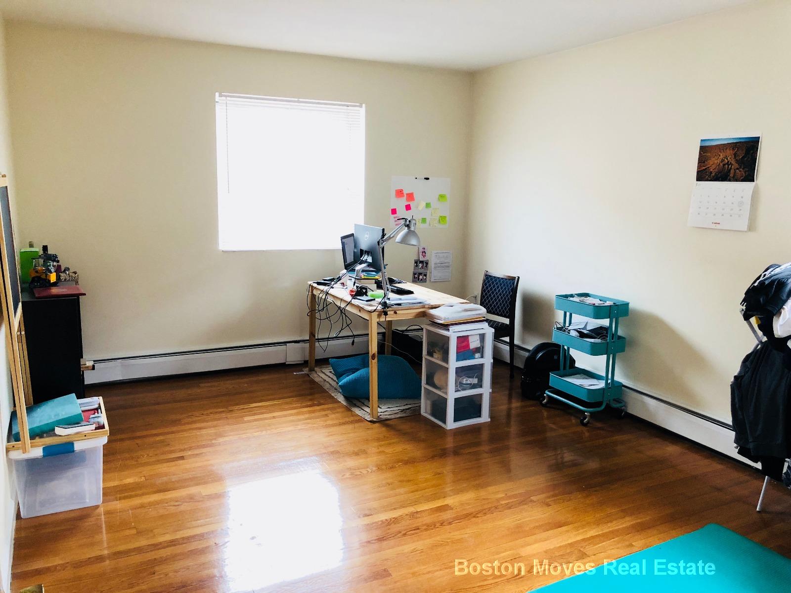 34 Gardner St, Allston