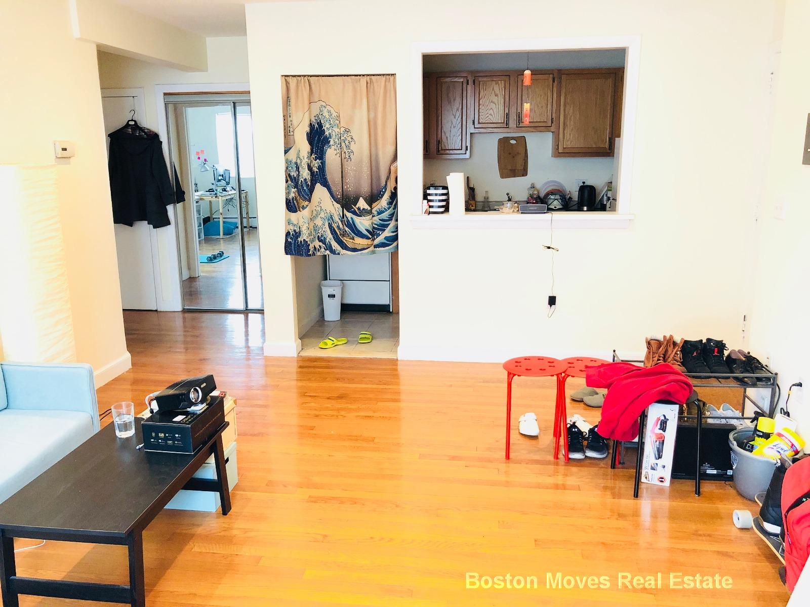 34 Gardner St, Allston