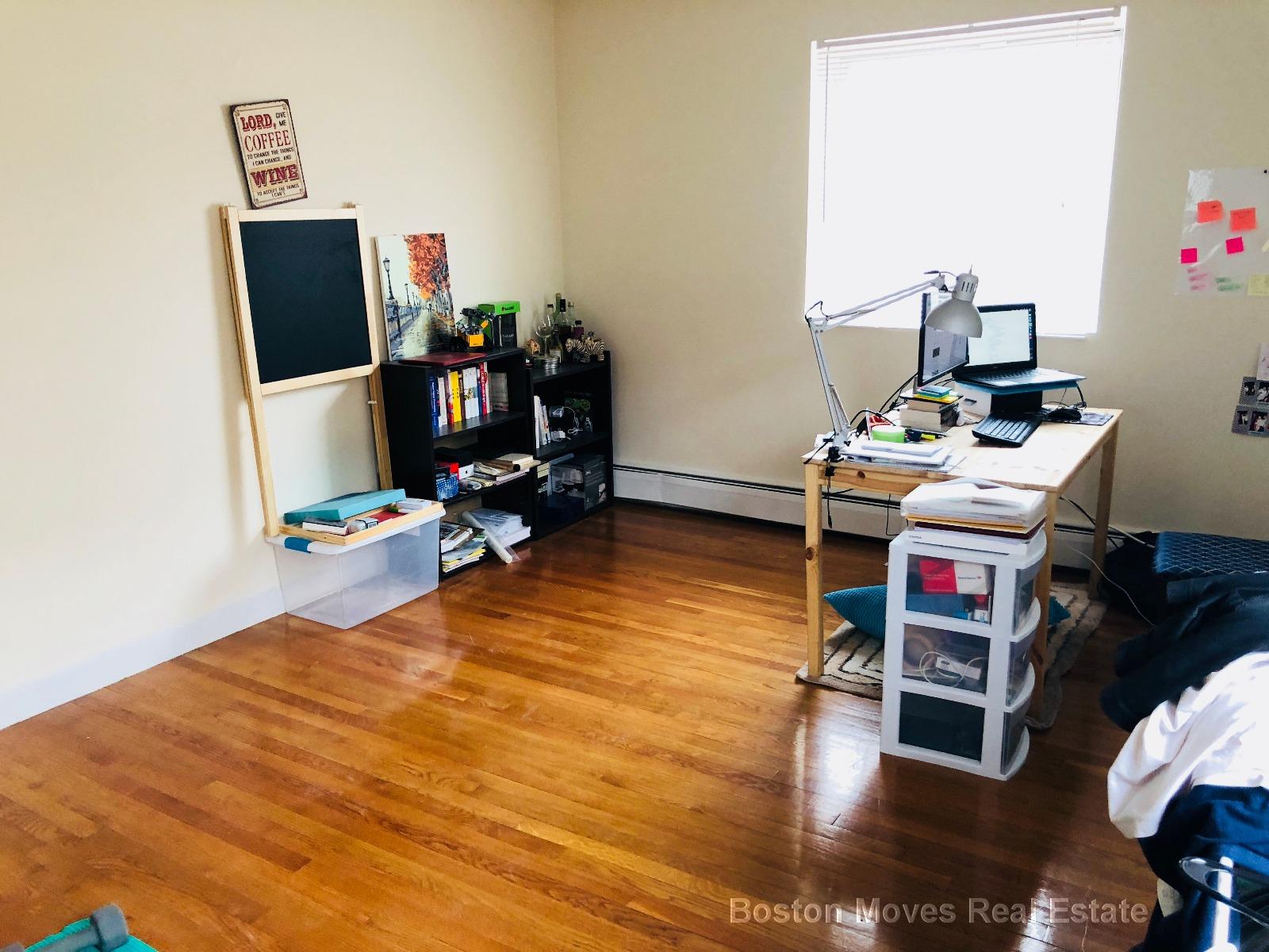 34 Gardner St, Allston