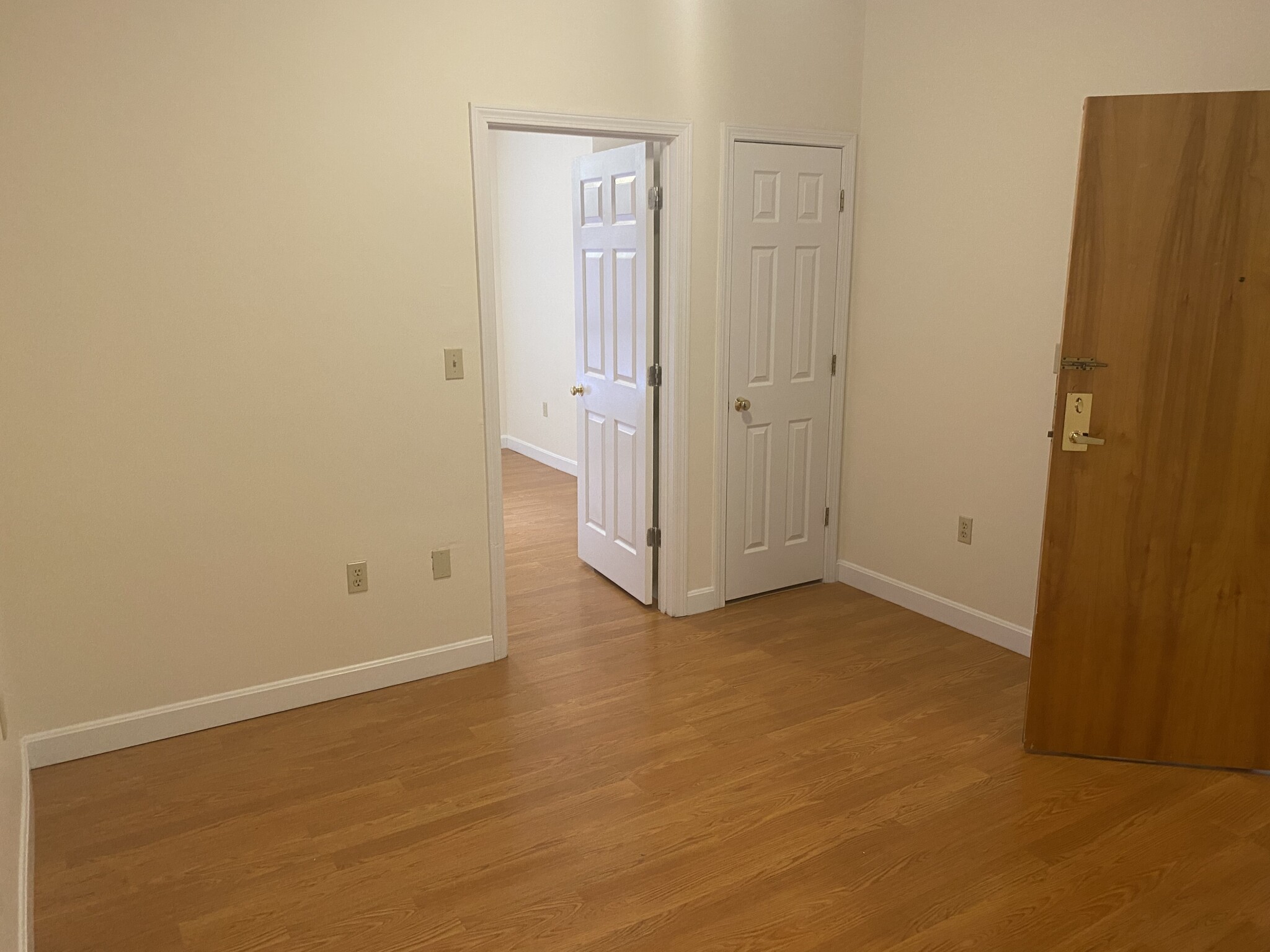 81 Essex St, Chinatown