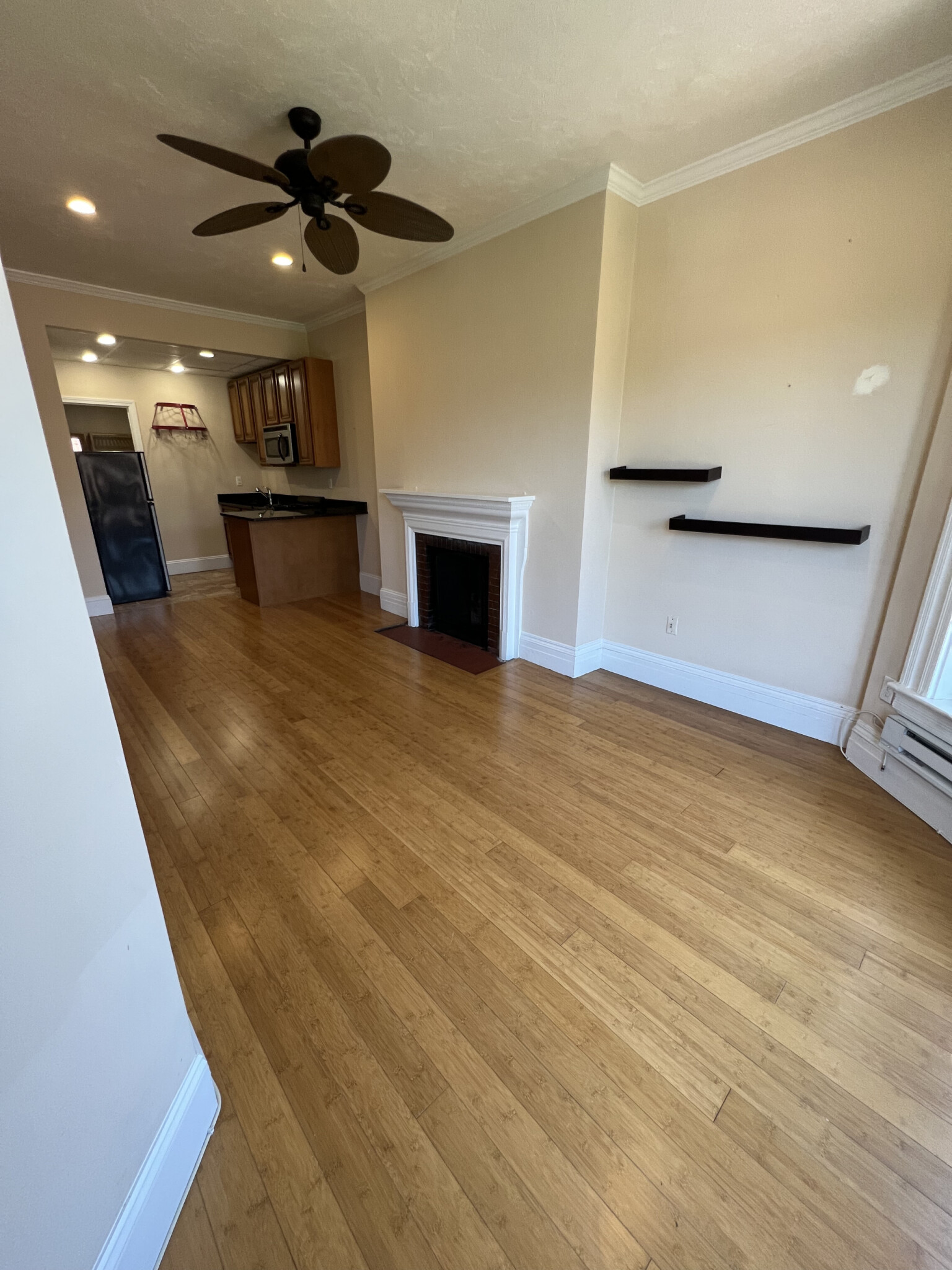 250 Newbury St, Back Bay