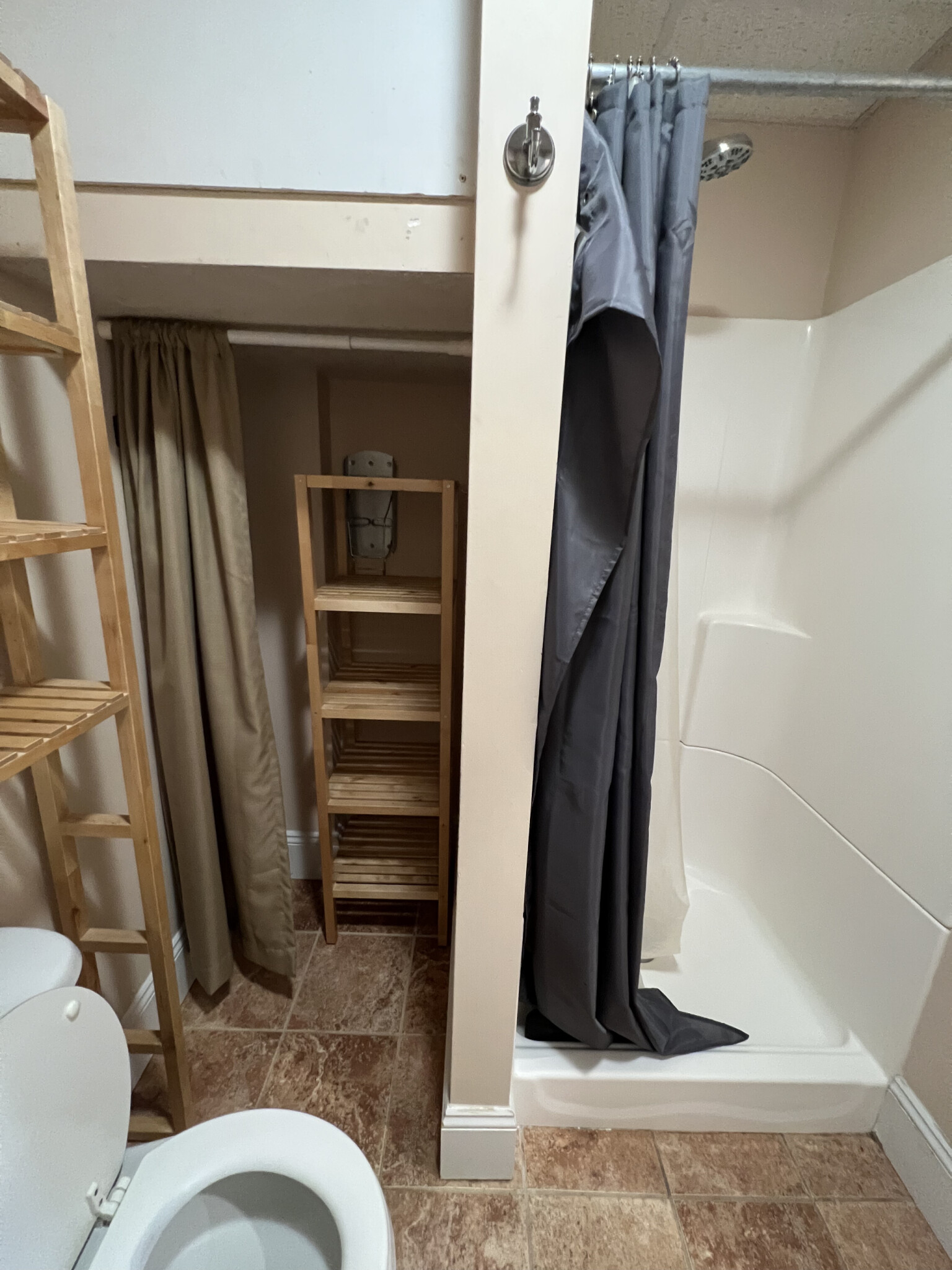 250 Newbury St, Back Bay