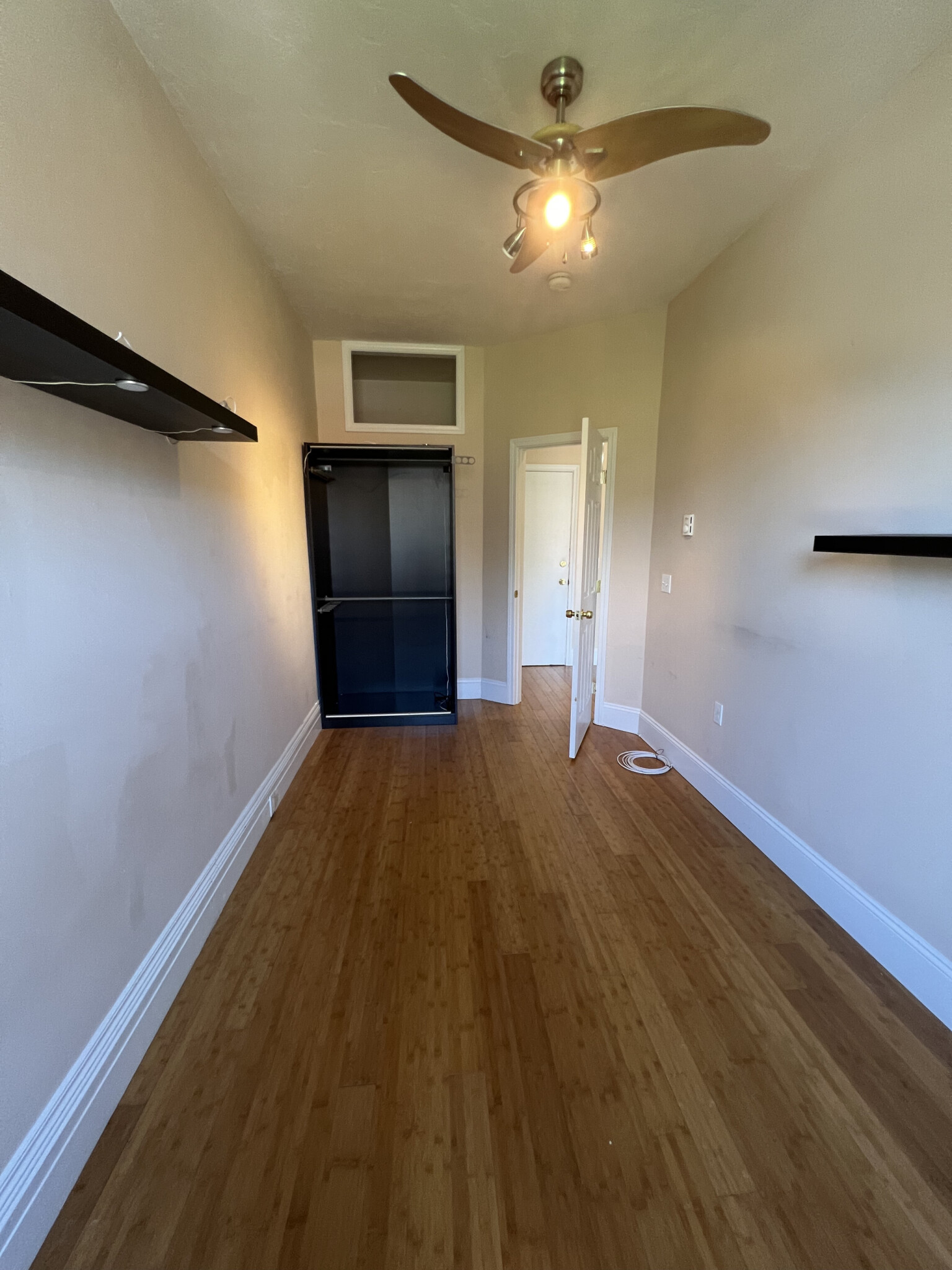 250 Newbury St, Back Bay