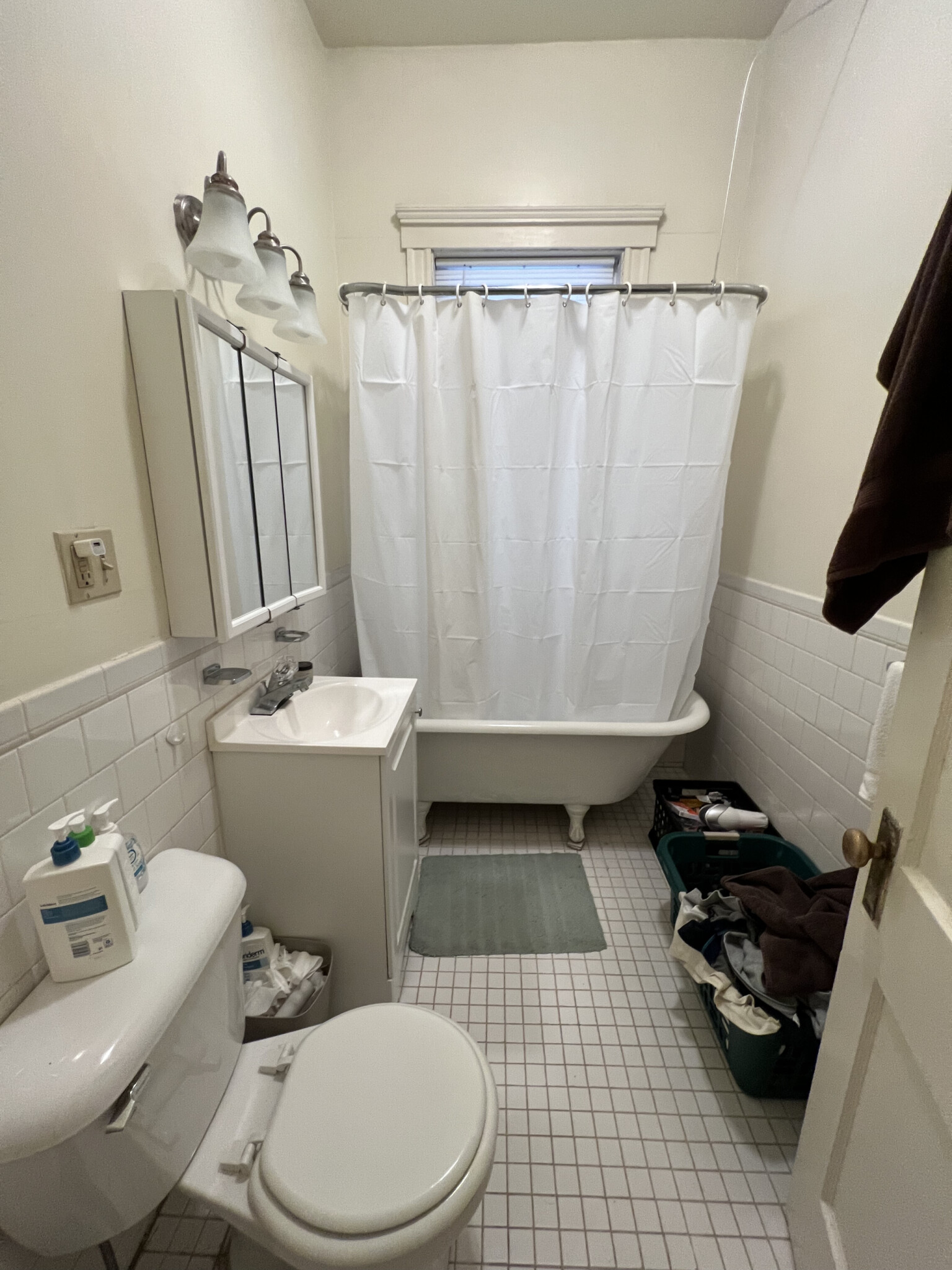 98 Queensberry St, Fenway