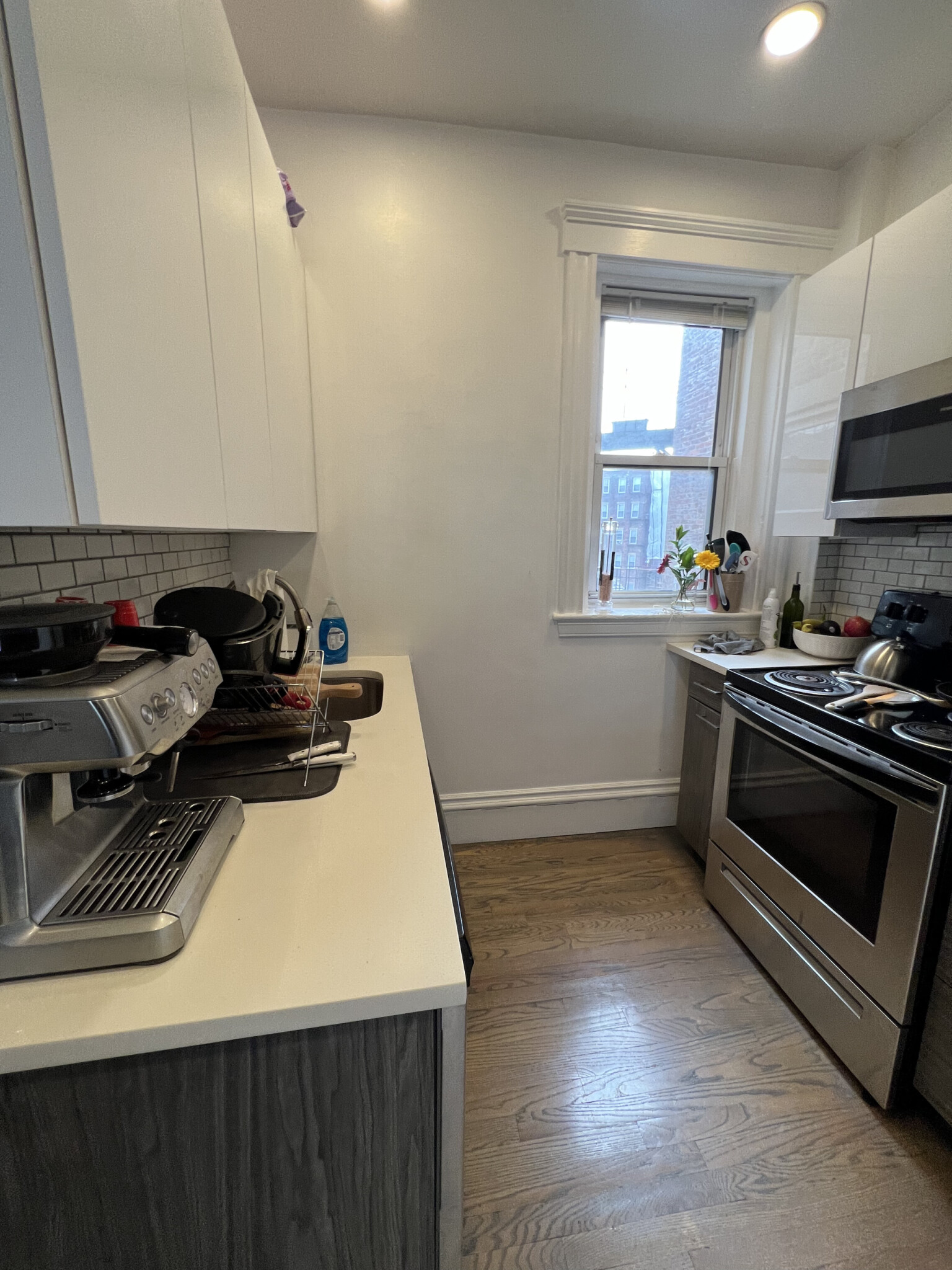 102 Queensberry St, Fenway