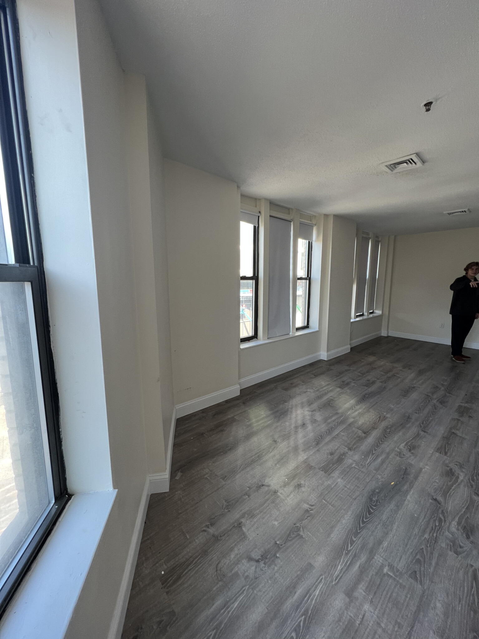 1126 Boylston St, Fenway