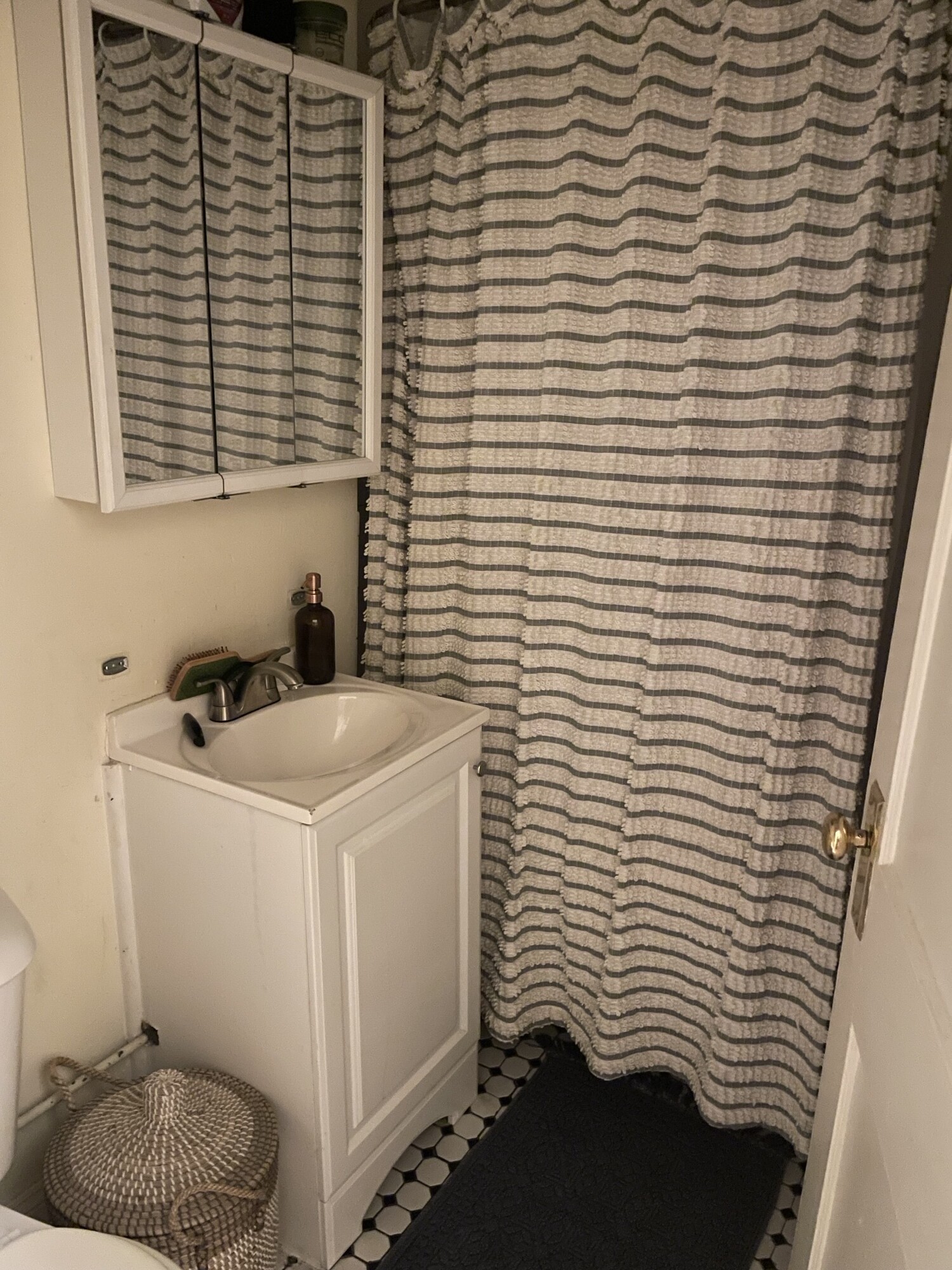 24 Queensberry St, Fenway