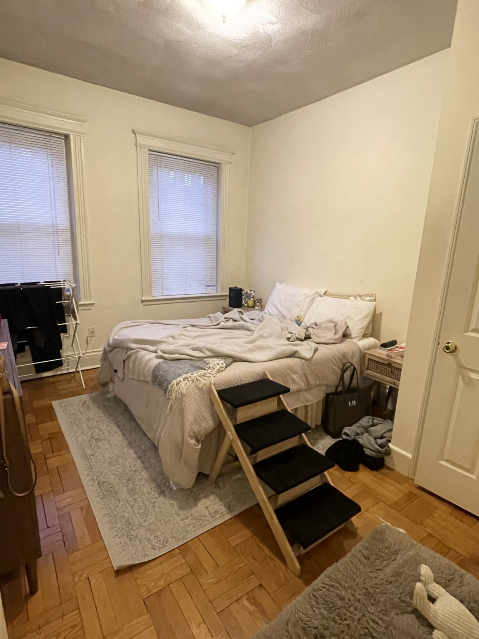 24 Queensberry St, Fenway