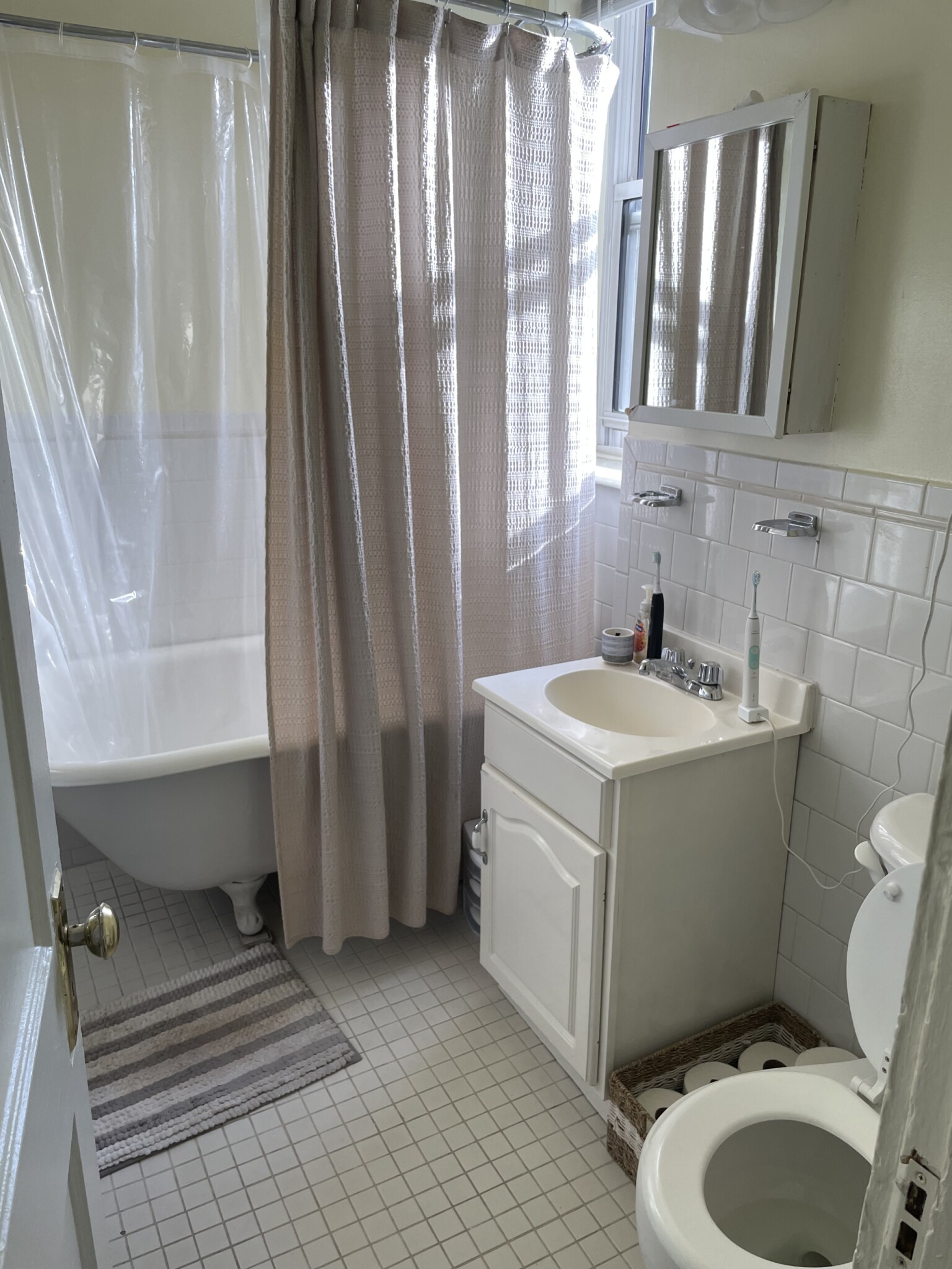 111 Queensberry St, Fenway