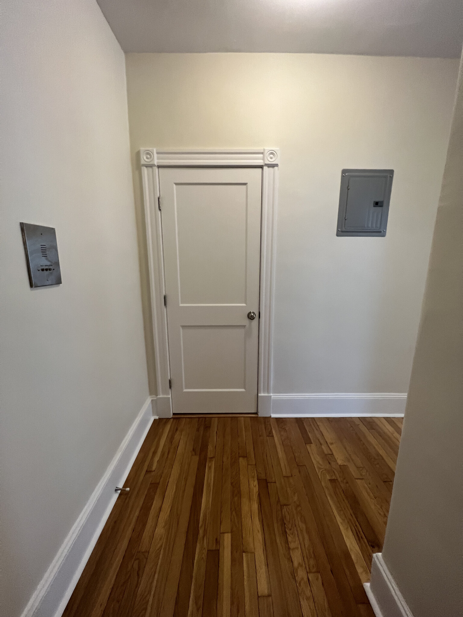 1595 Beacon St, Washington Square