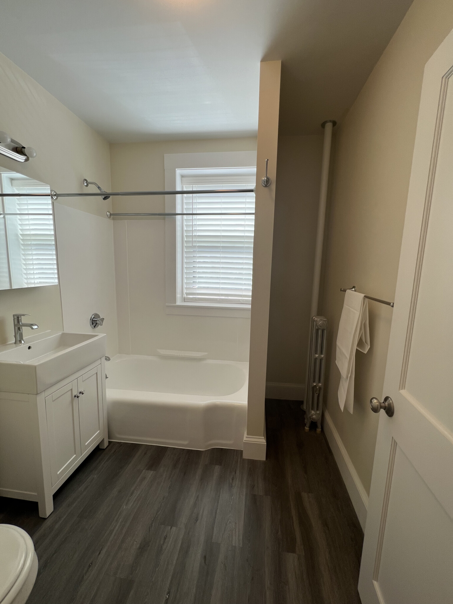 1595 Beacon St, Washington Square