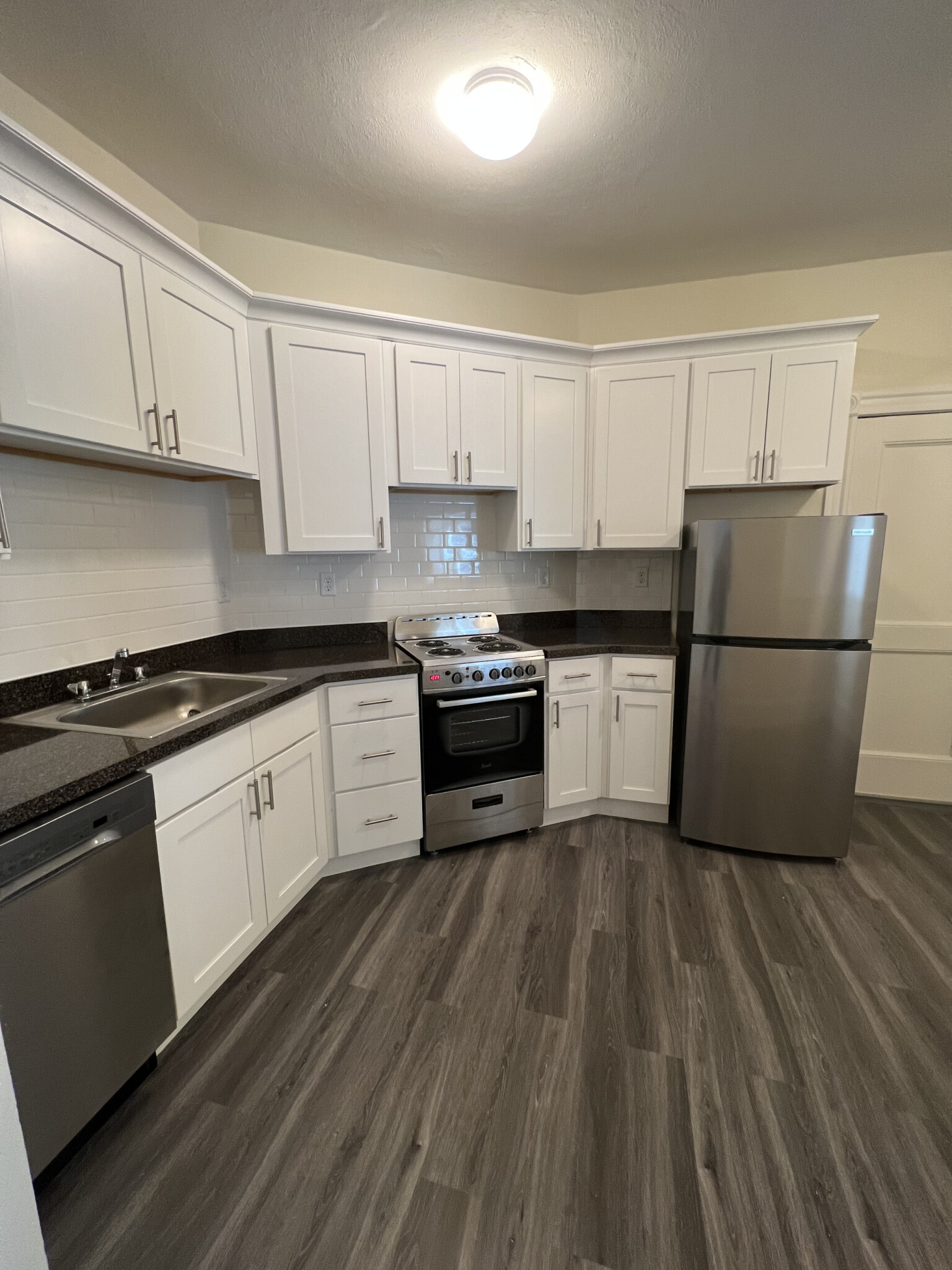 1595 Beacon St, Washington Square